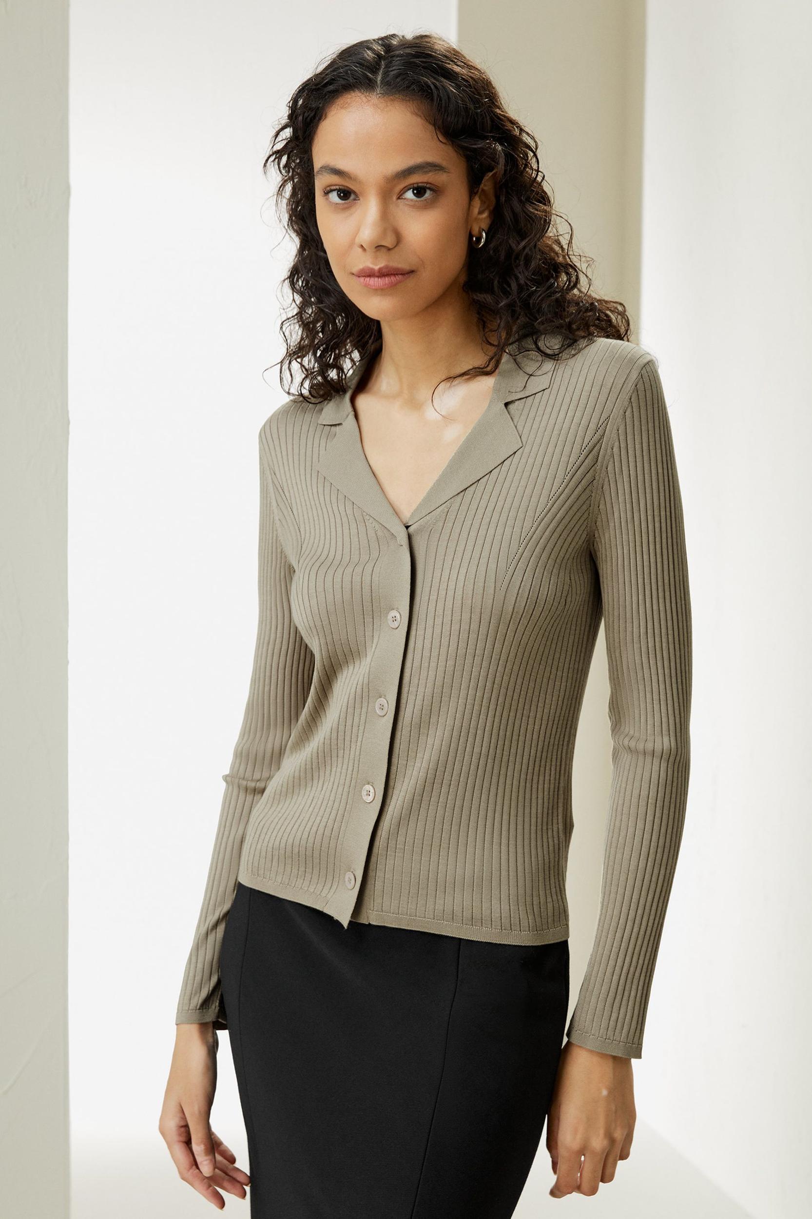 Lapel Collar Spun Silk Cardigan Product Image