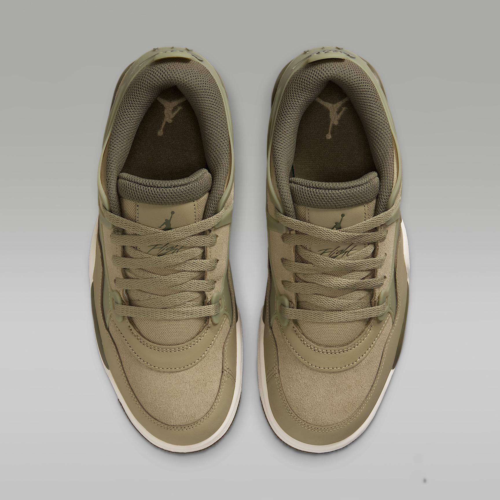 Womens Air Jordan 4 RM Shoes | IB7694-201 Product Image