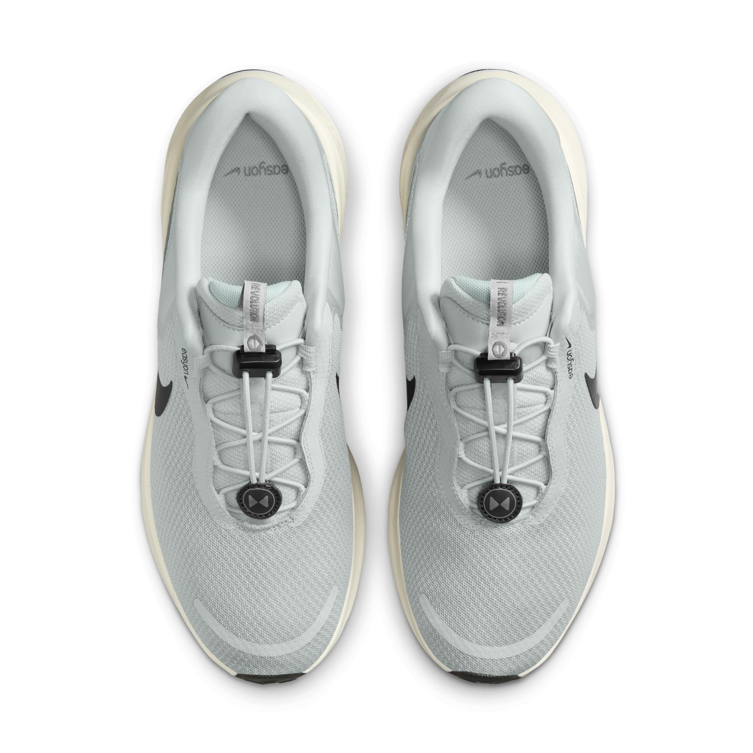 Nike Men's Revolution 7 EasyOn Road Running Shoes Product Image