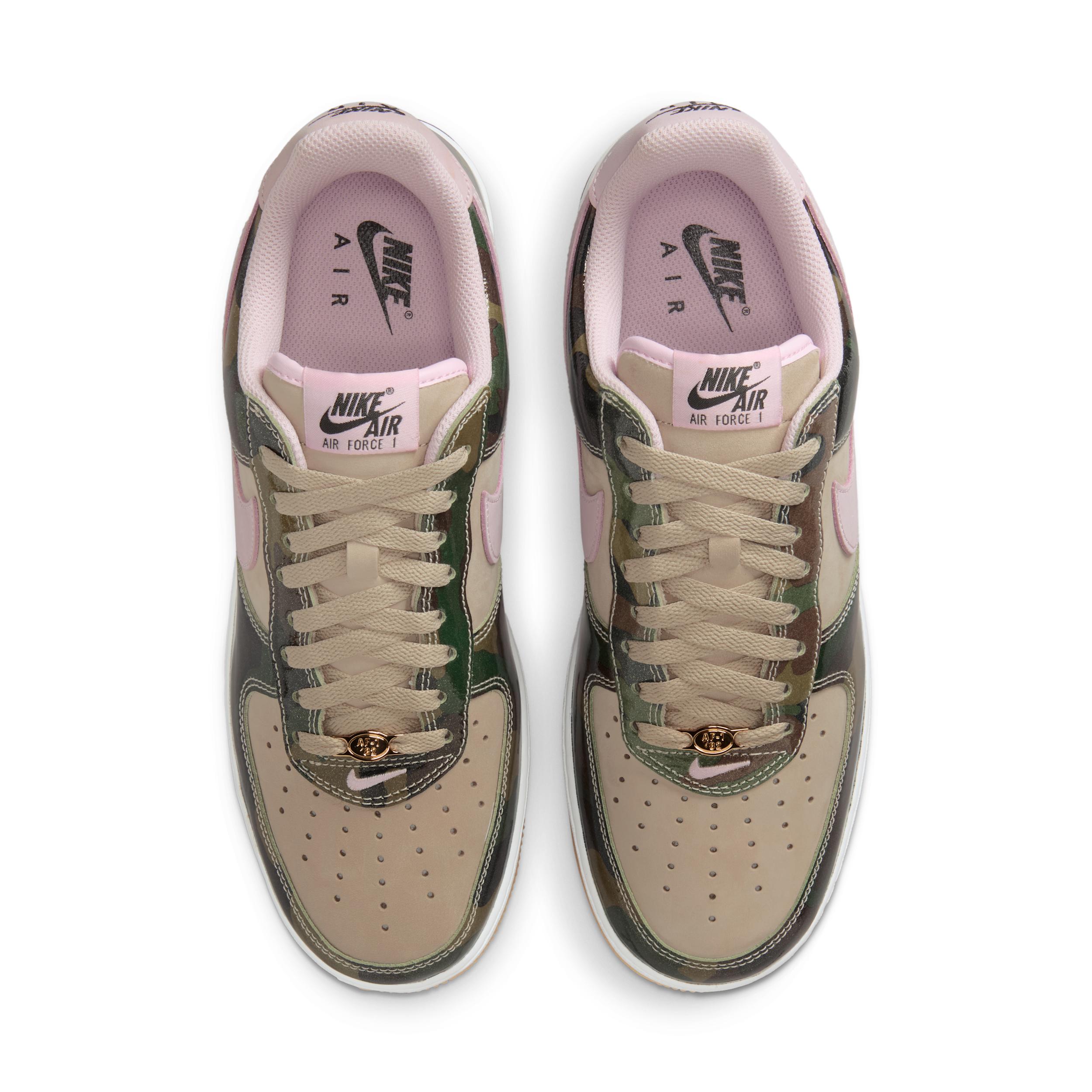 Nike Womens Blazer Low 77 Vintage Shoes | FQ8060-003 Product Image