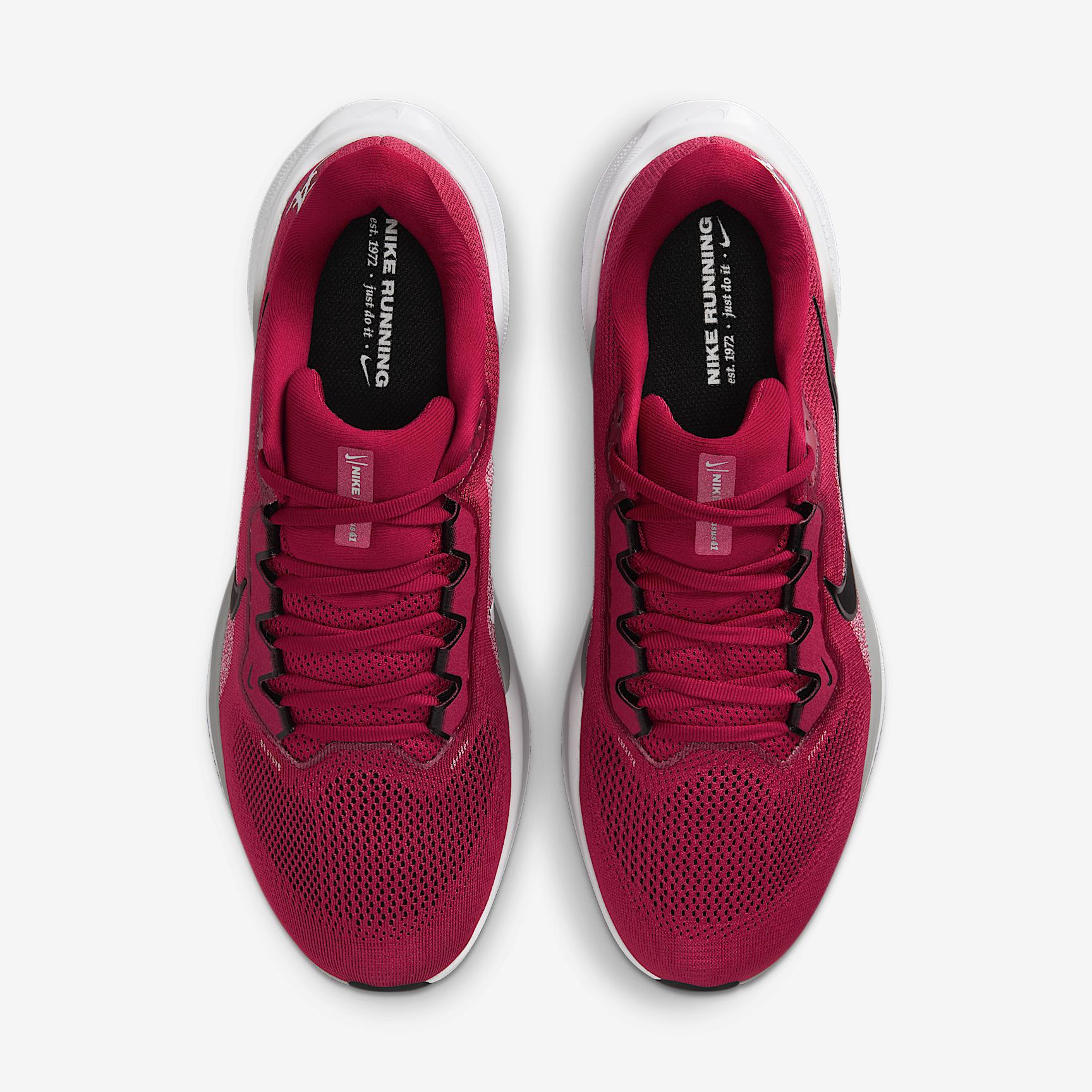 Alabama Pegasus 41 Men's Nike College Road Running Shoes Product Image