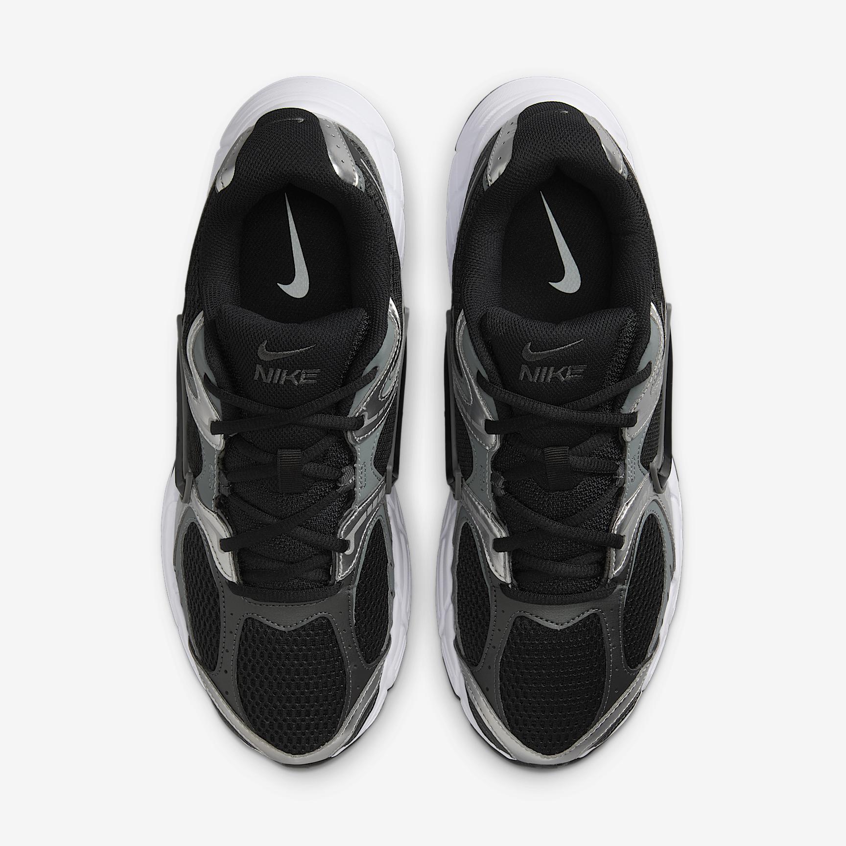 Nike Mens V5 RNR Shoes | HJ5228-004 Product Image