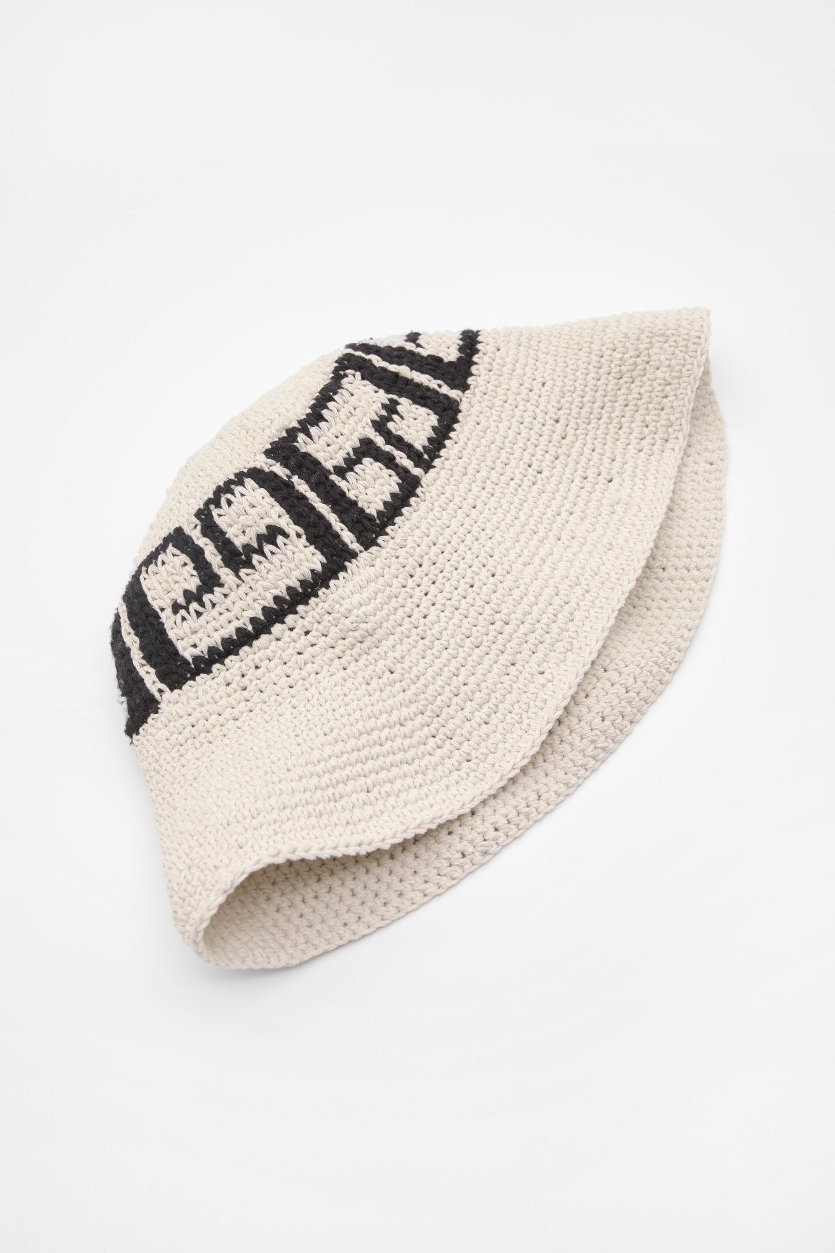 Crochet bucket hat Product Image