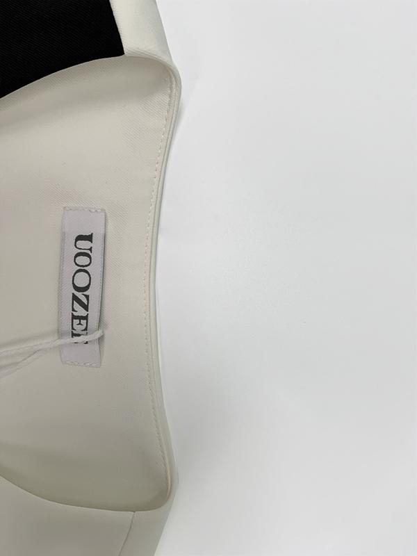 Loose Sleeveless Asymmetric Contrast Color V-Neck Vest Top Product Image