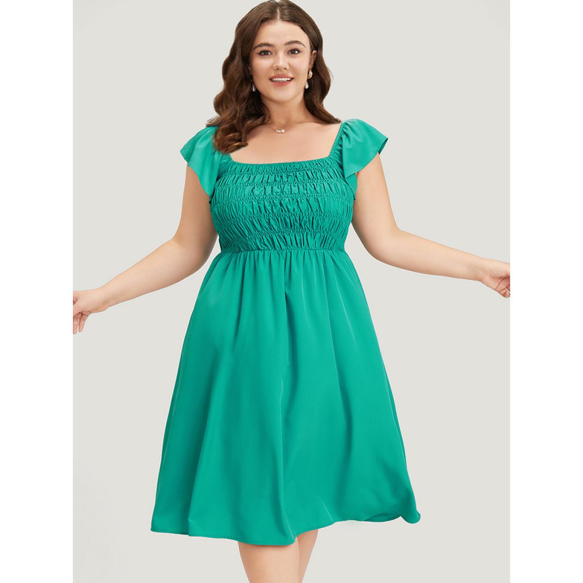 Plus Size Plain Shirred Square Neck Pocket Cap Sleeve Dress Emerald Women Elegant Pocket Square Neck Cap Sleeve Curvy Midi Dress BloomChic 22-24/3X Product Image