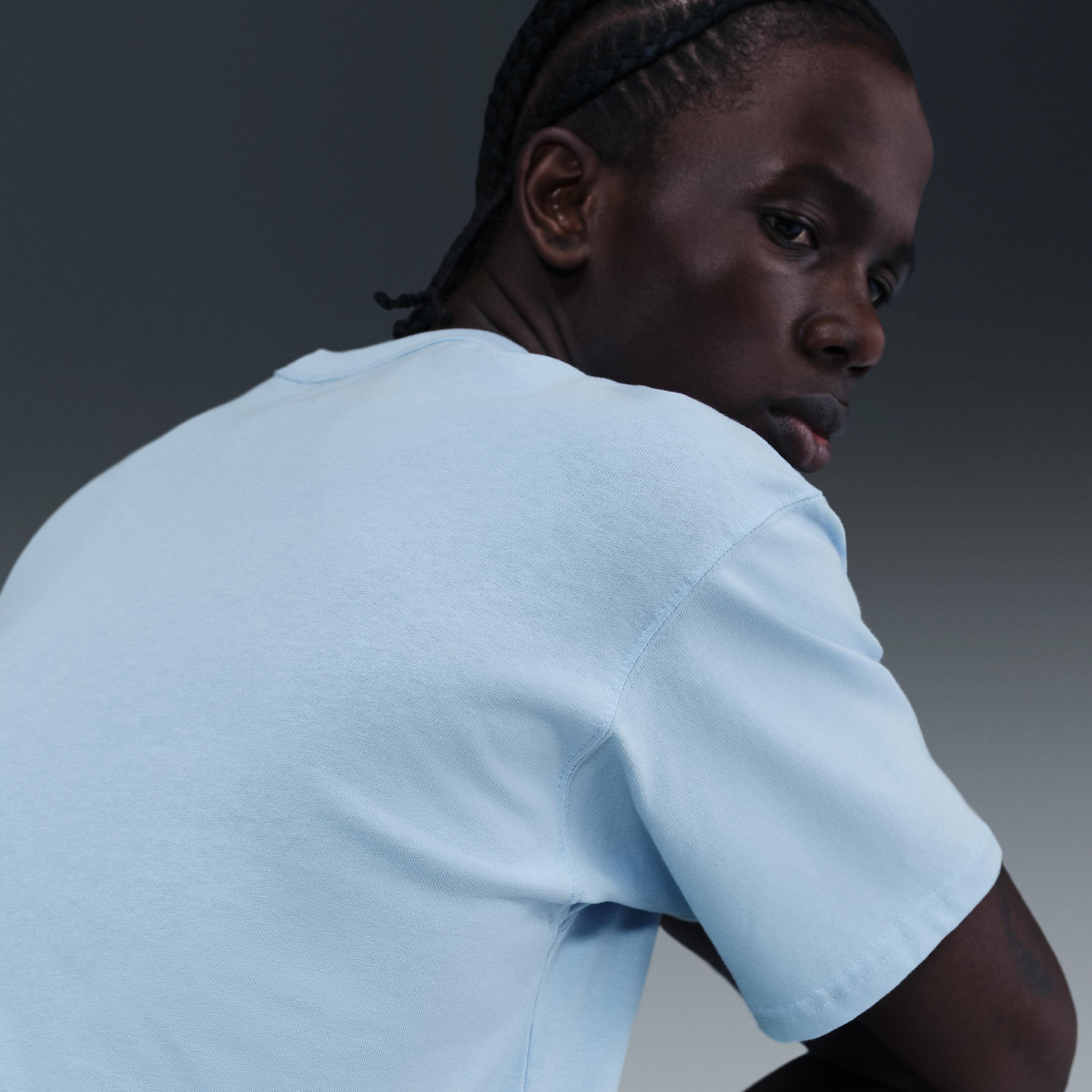 Nike Men's Max90 Basketball T-Shirt Product Image