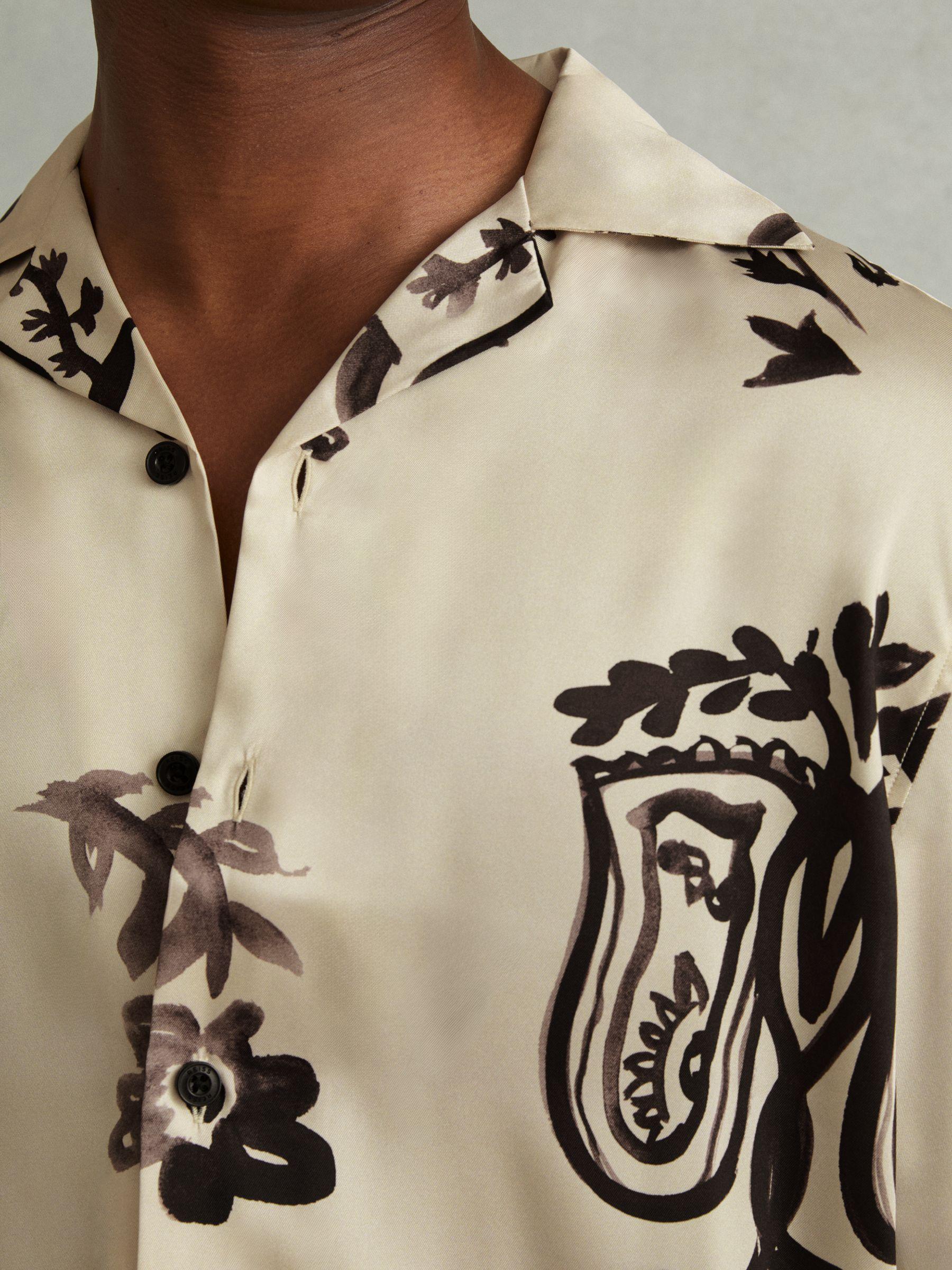 Relaxed Floral Print Cuban Collar Shirt in Off White/Black Product Image