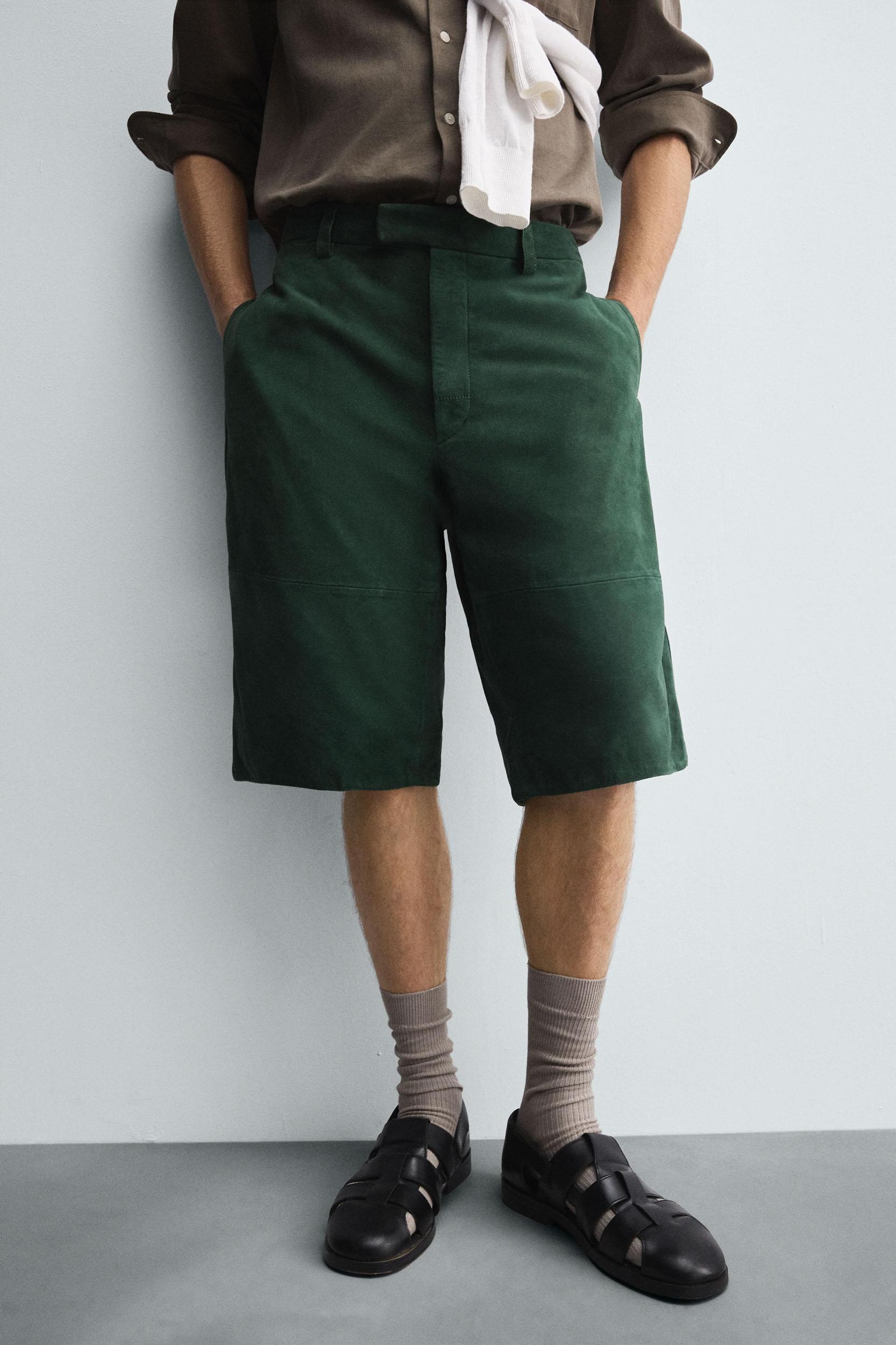 RELAXED FIT SUEDE LEATHER SHORTS Product Image
