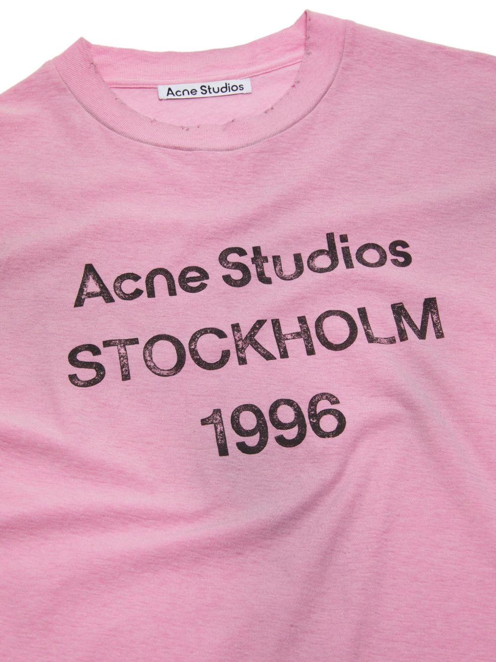 logo-print distressed T-shirt Product Image