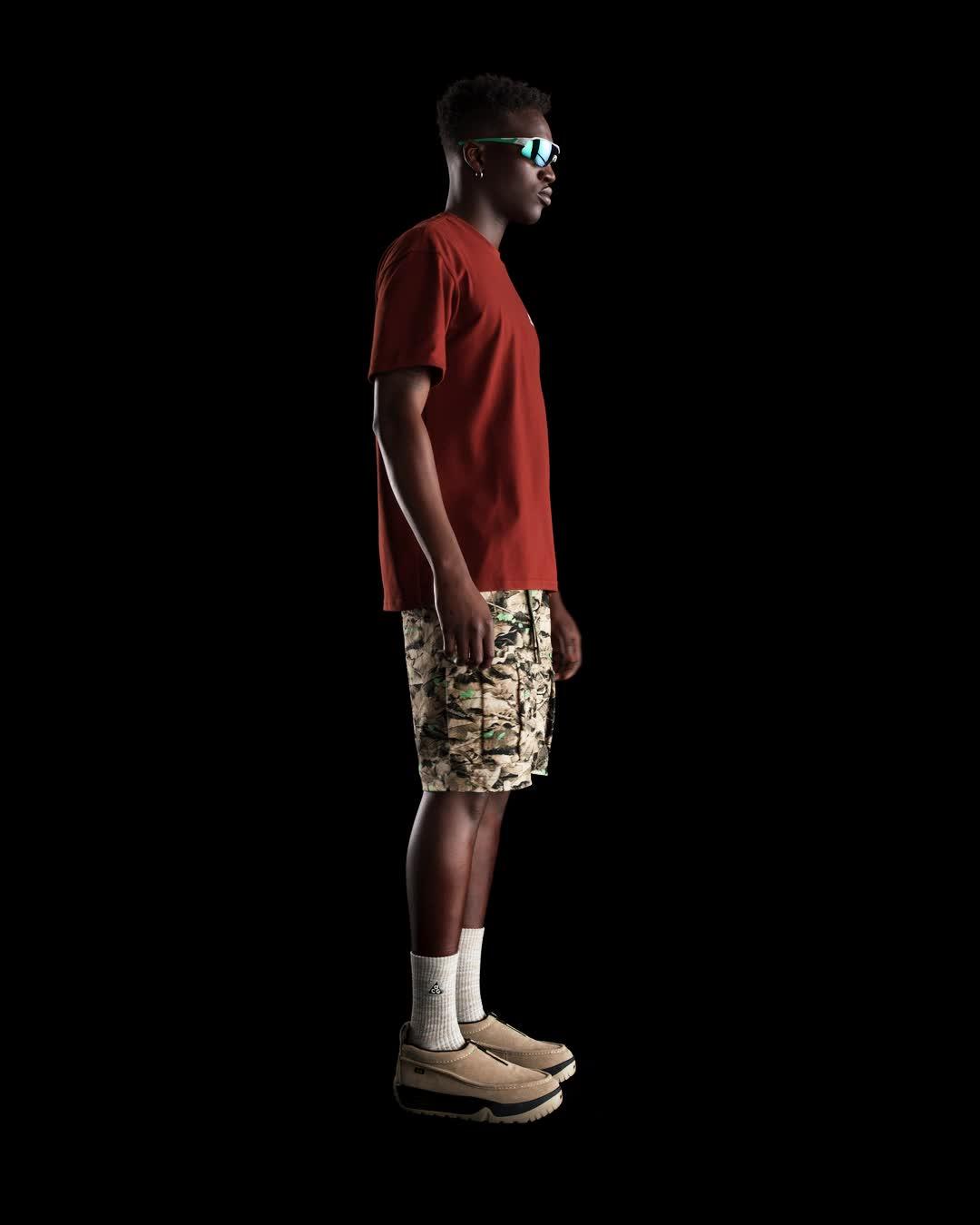 Mens Nike ACG Max90 T-Shirt | HJ0798-245 Product Image