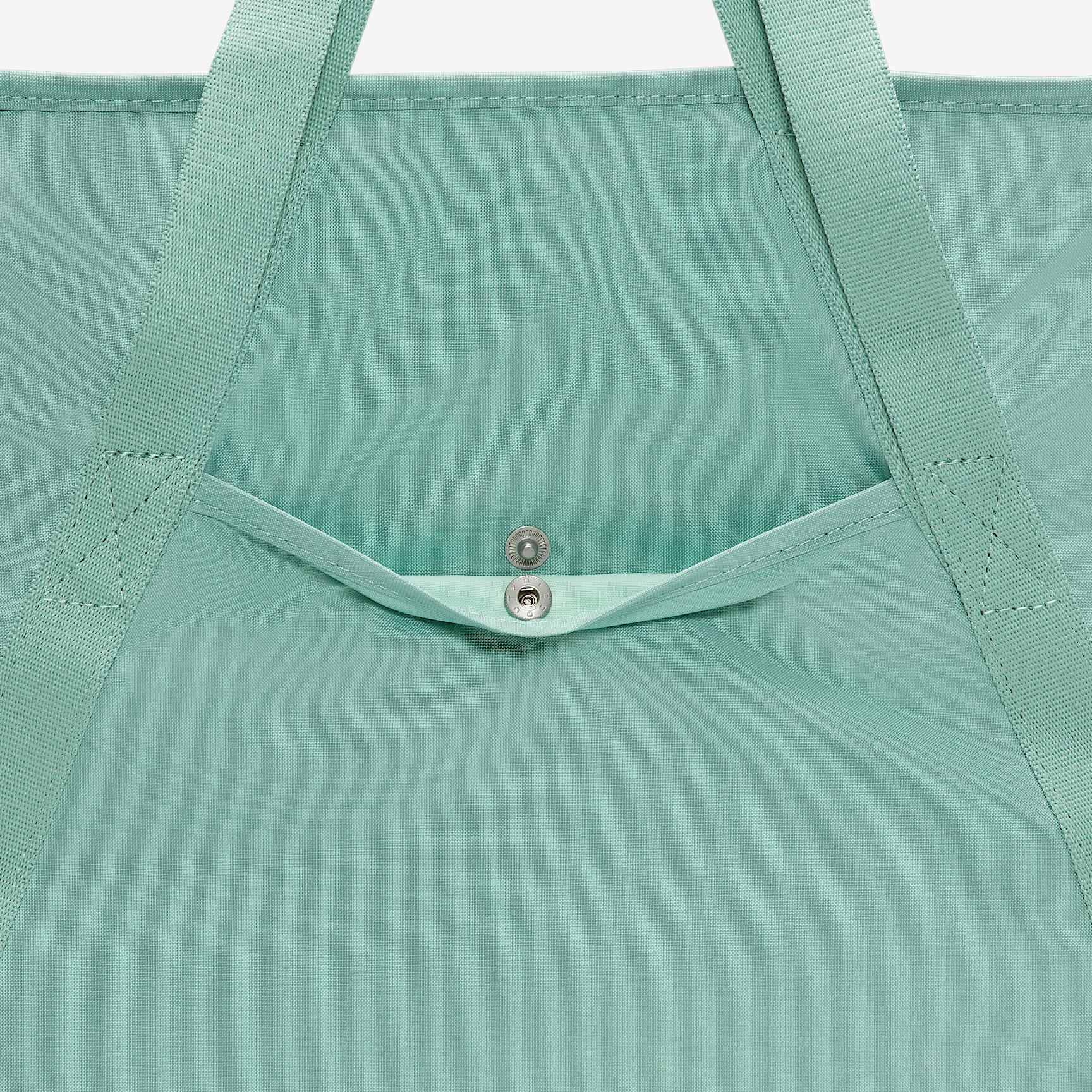 Nike Gym Tote (28L) Product Image