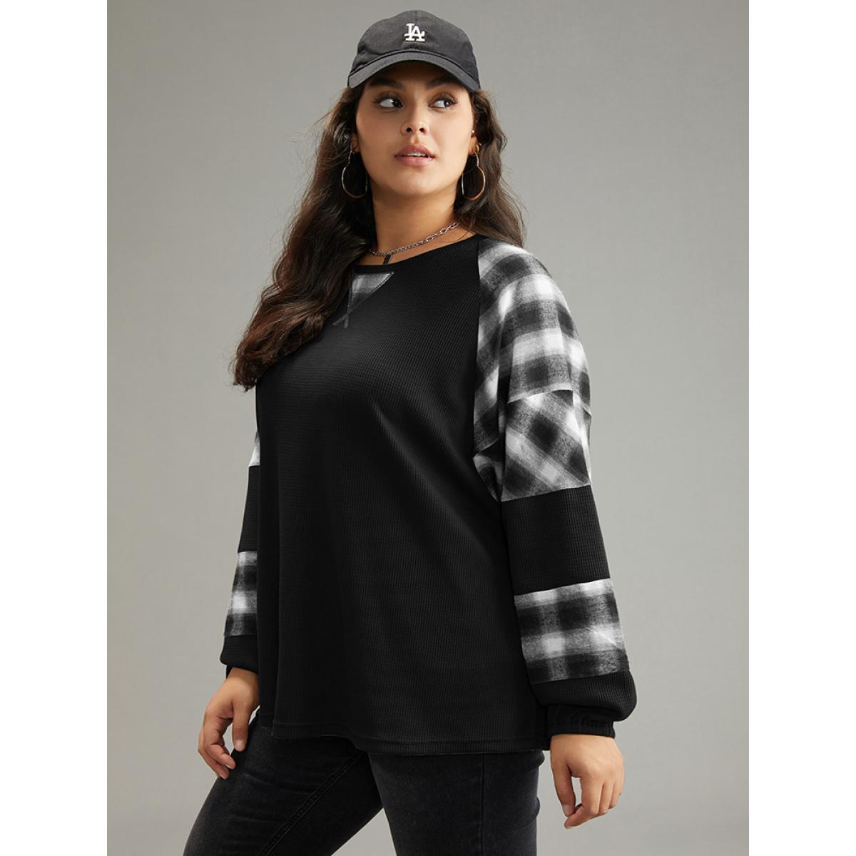 Plus Size Plaid Patchwork Rib Knit Elastic Cuffs Sweatshirt Black Women Casual Elastic cuffs Plaid Round Neck Dailywear T-shirts BloomChic 22-24/3X Product Image