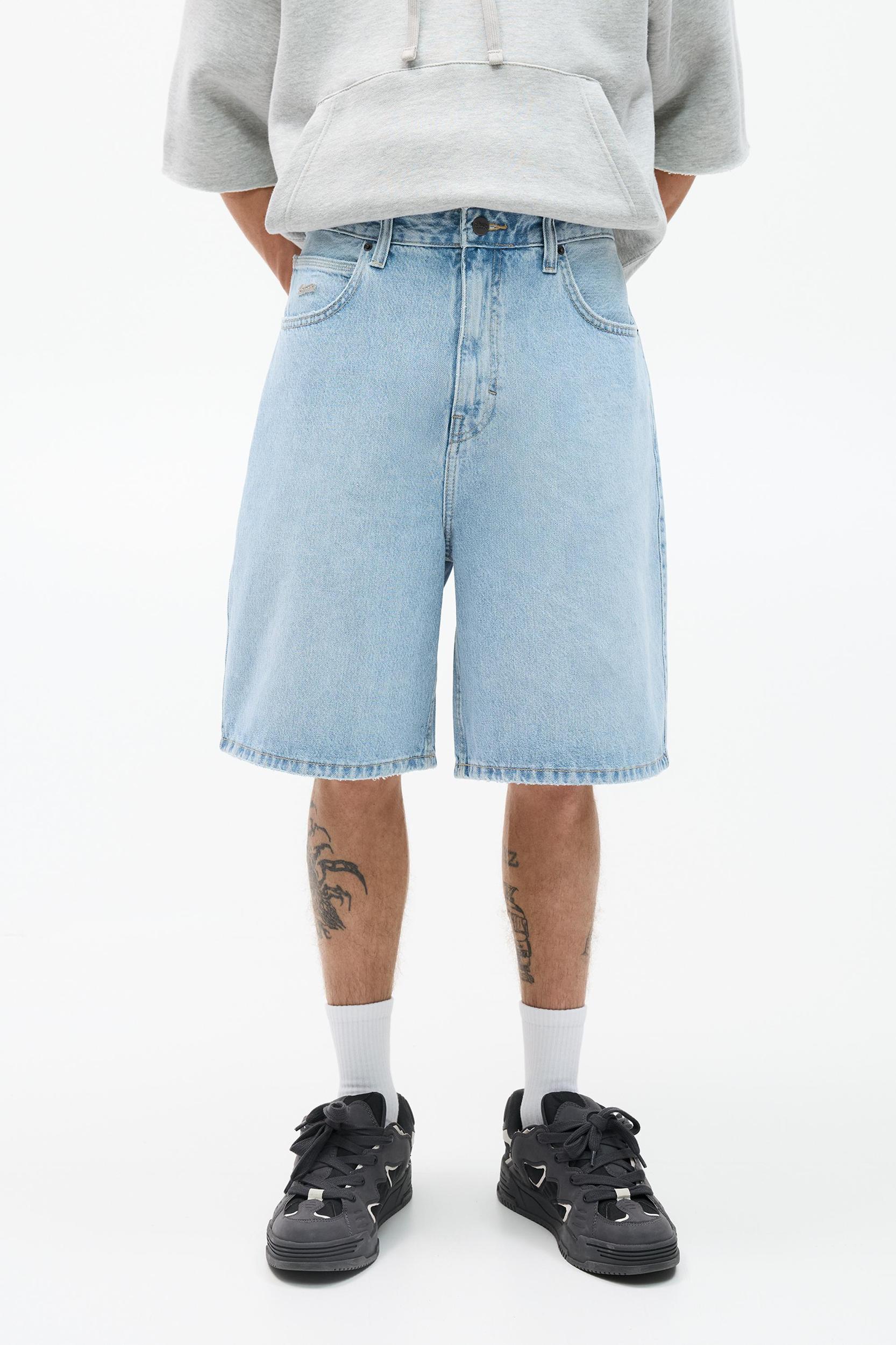 Loose baggy denim Bermuda shorts Product Image