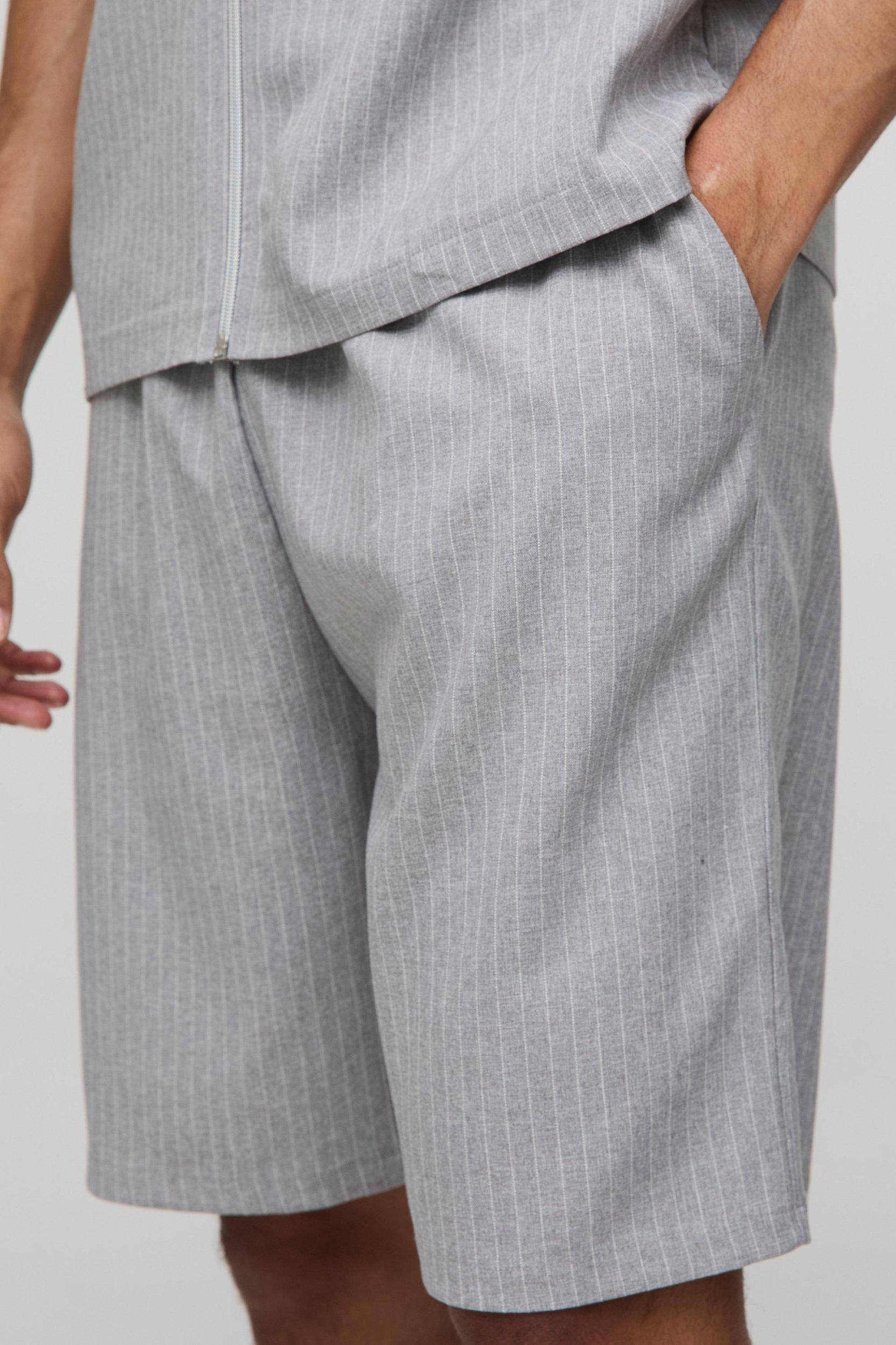 Relaxed Fit Striped Shorts | boohooMAN USA Product Image