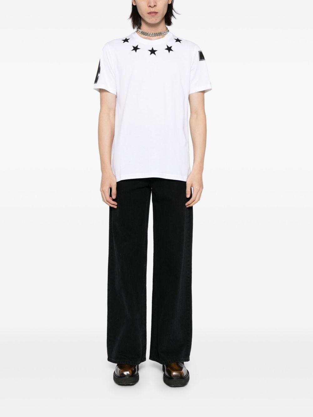 stars neckline T-Shirt Product Image