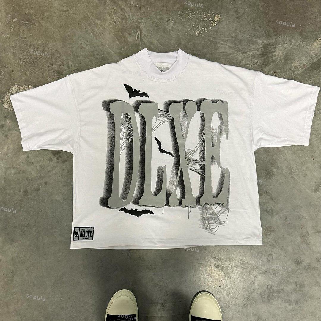 Vintage Dlxe Bat Graphic Casual Street T-Shirt Product Image