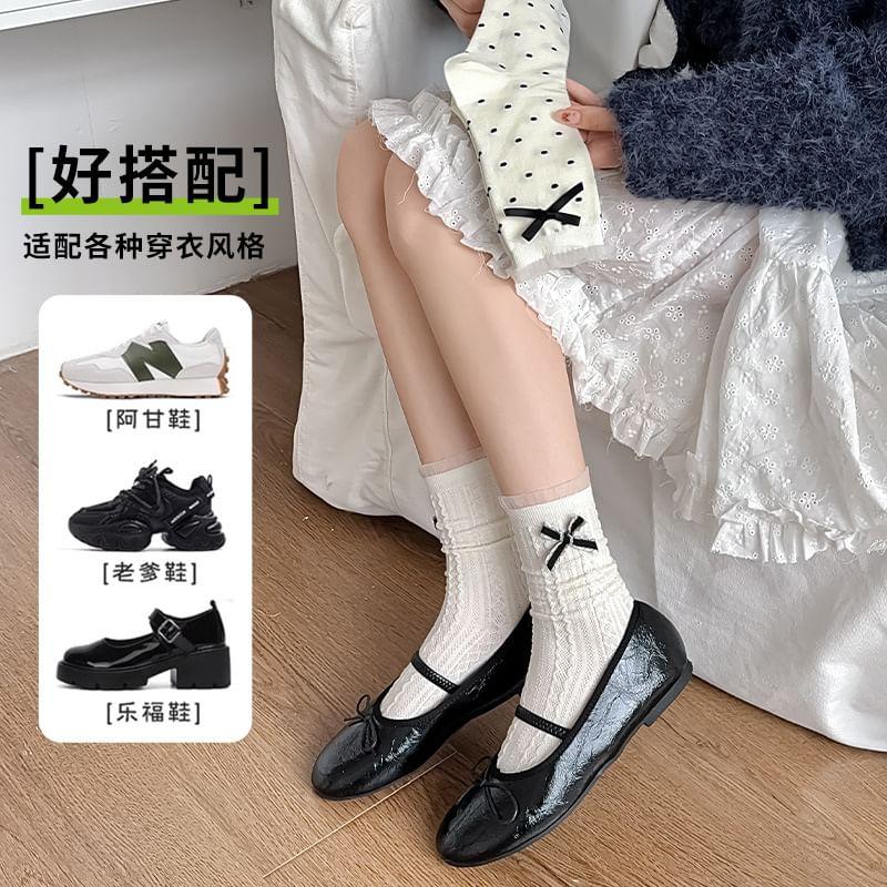 Bow Socks Product Image