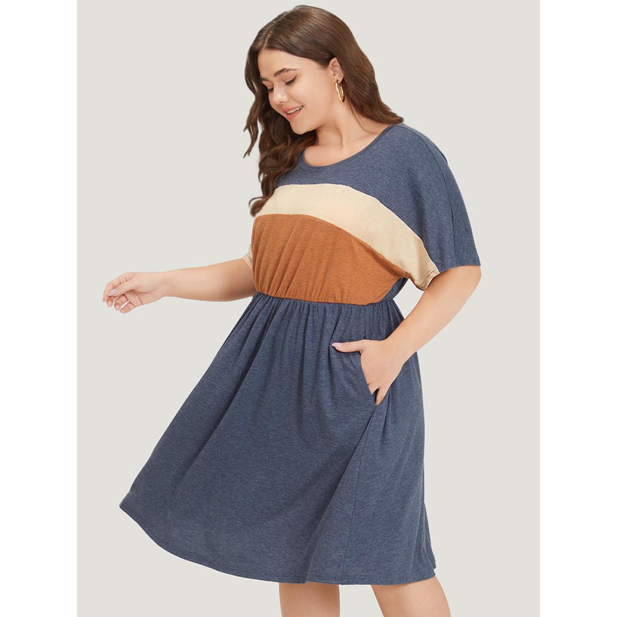 Plus Size Supersoft Essentials Contrast Pocket Gathered Elastic Waist Dress DarkBlue Women Casual Plain Round Neck Short sleeve Curvy Midi Dress BloomChic 12/L Product Image
