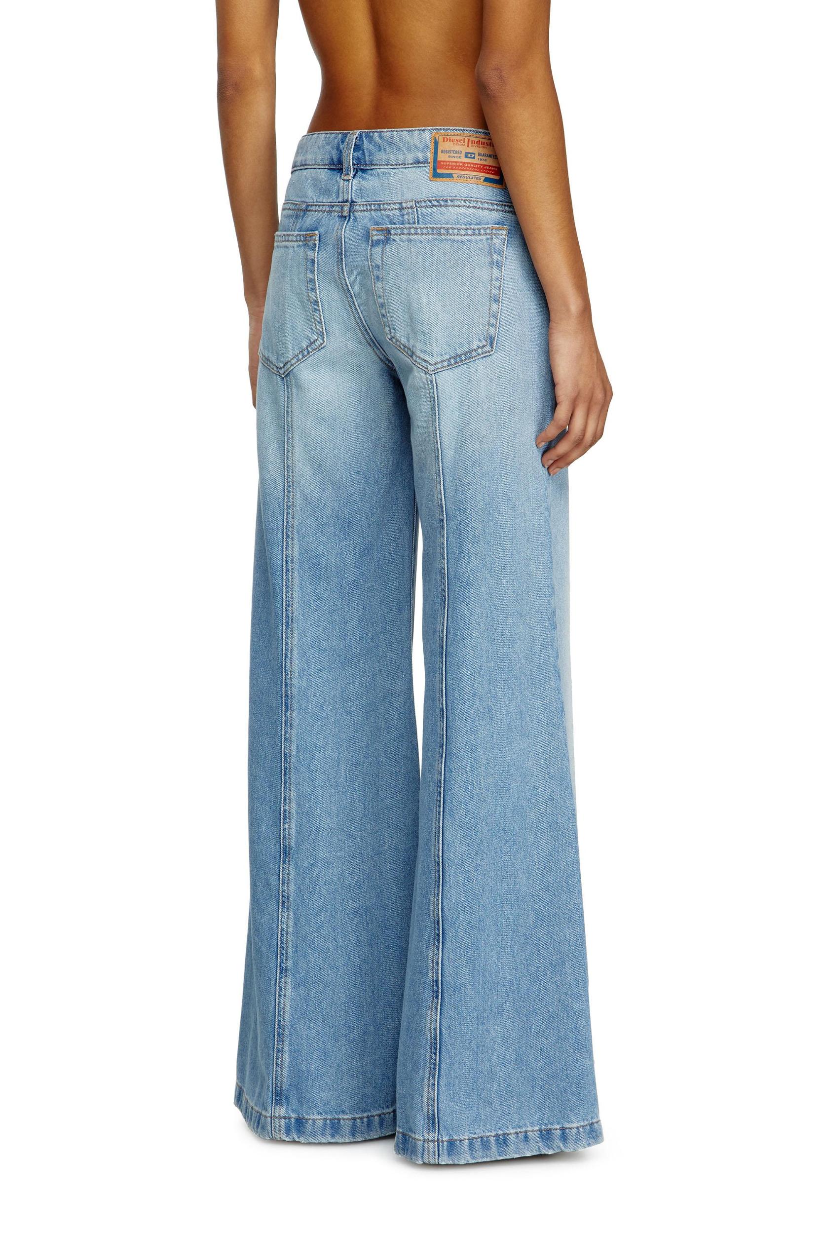 Flare Jeans D-Akii 0CLBA Product Image