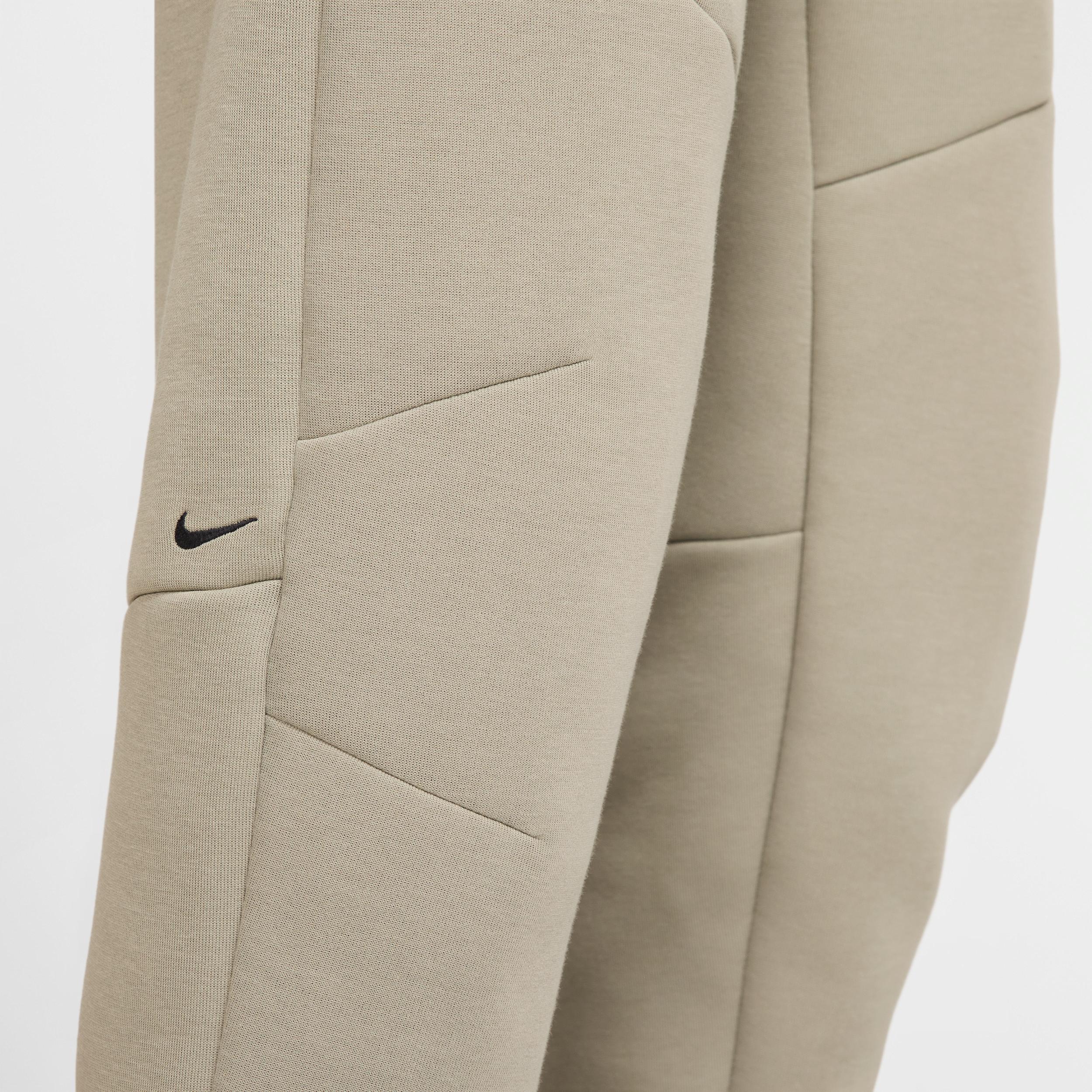 Nike Men's Tech Fleece Jogger Pants Product Image