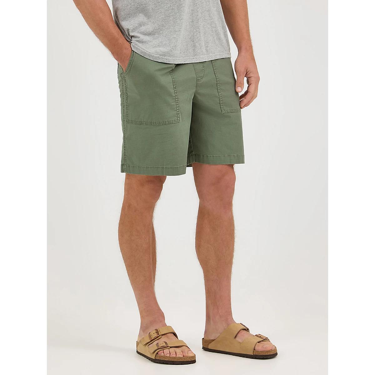 Men's Utility Pull On Short in Jungle Gray Product Image