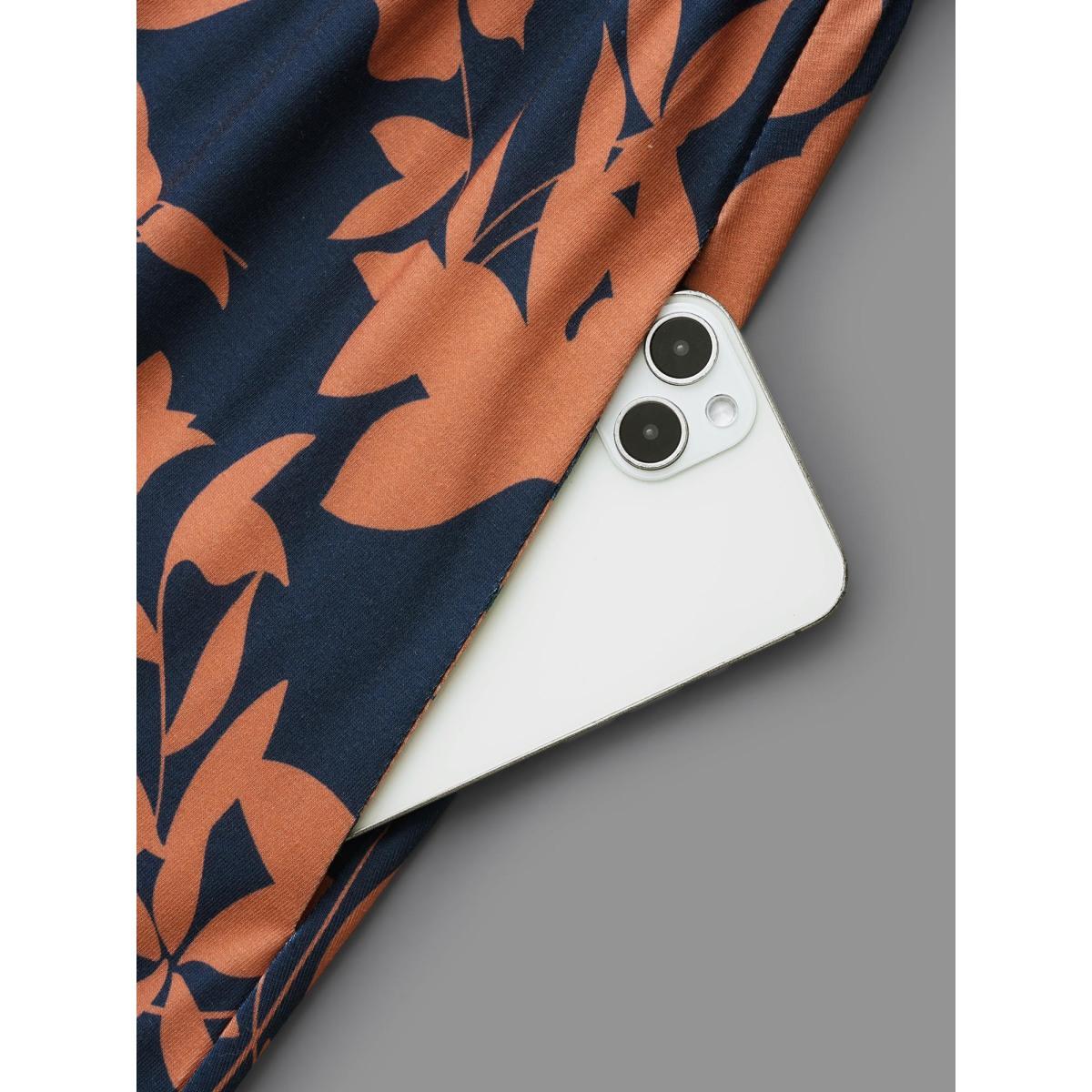 Plus Size Autumn Leaves Print Fit-and-Flare Midi Dress DarkBlue Women Elegant Non Knit Dresses Bloomchic 26/4X Product Image