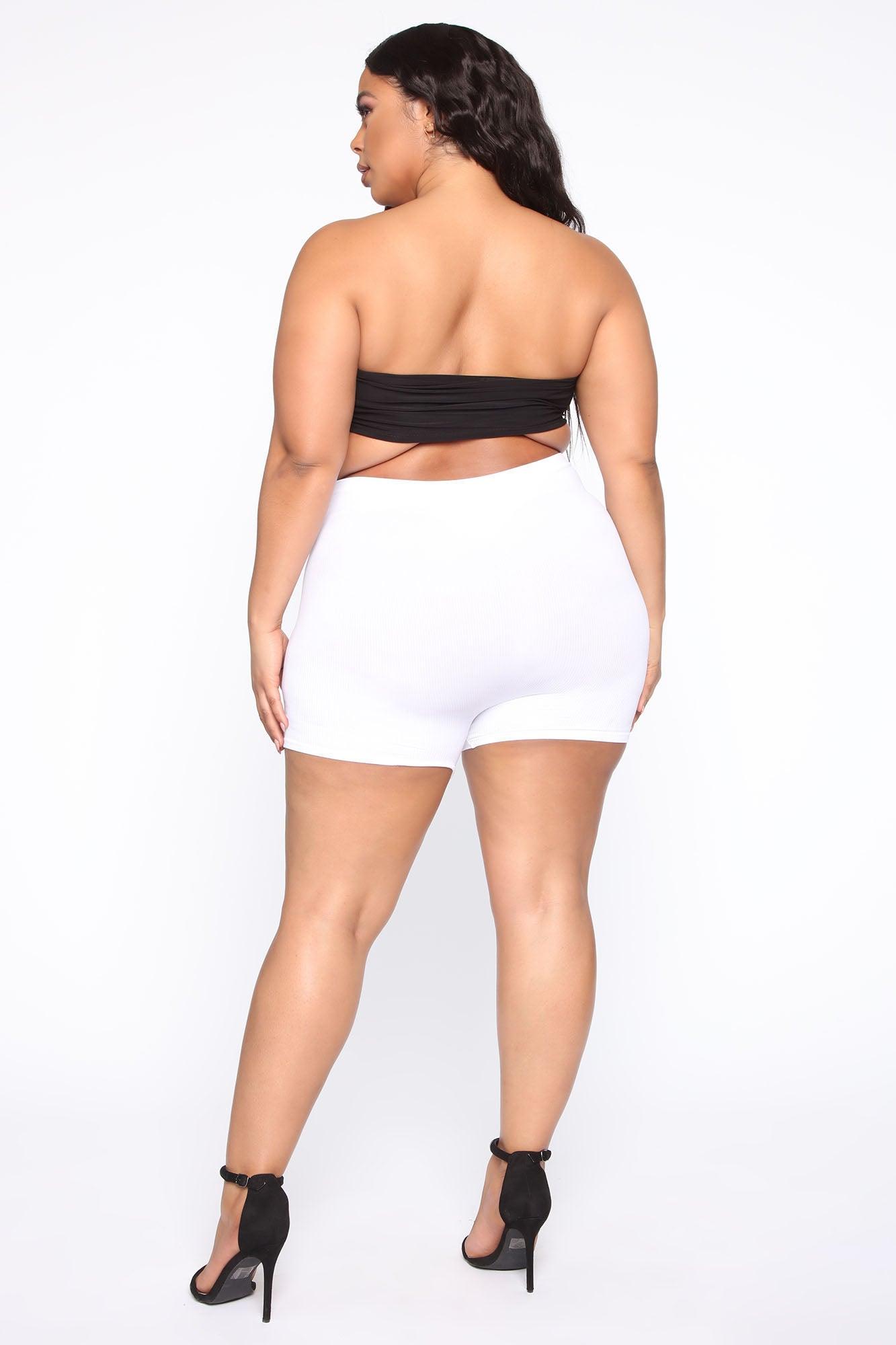 Uncomplicated Seamless Shorts - White Product Image