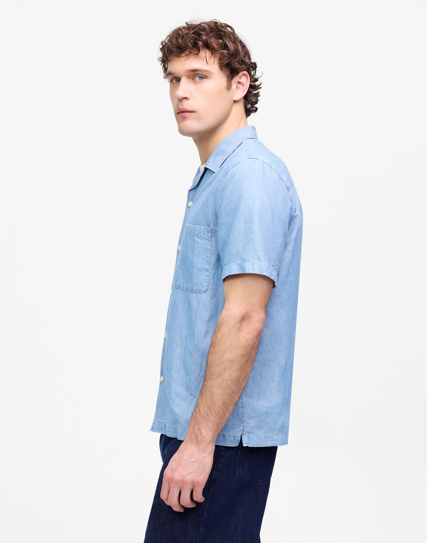 Chambray Short-Sleeve Button-Up Shirt in Cotton Linen Blend Product Image