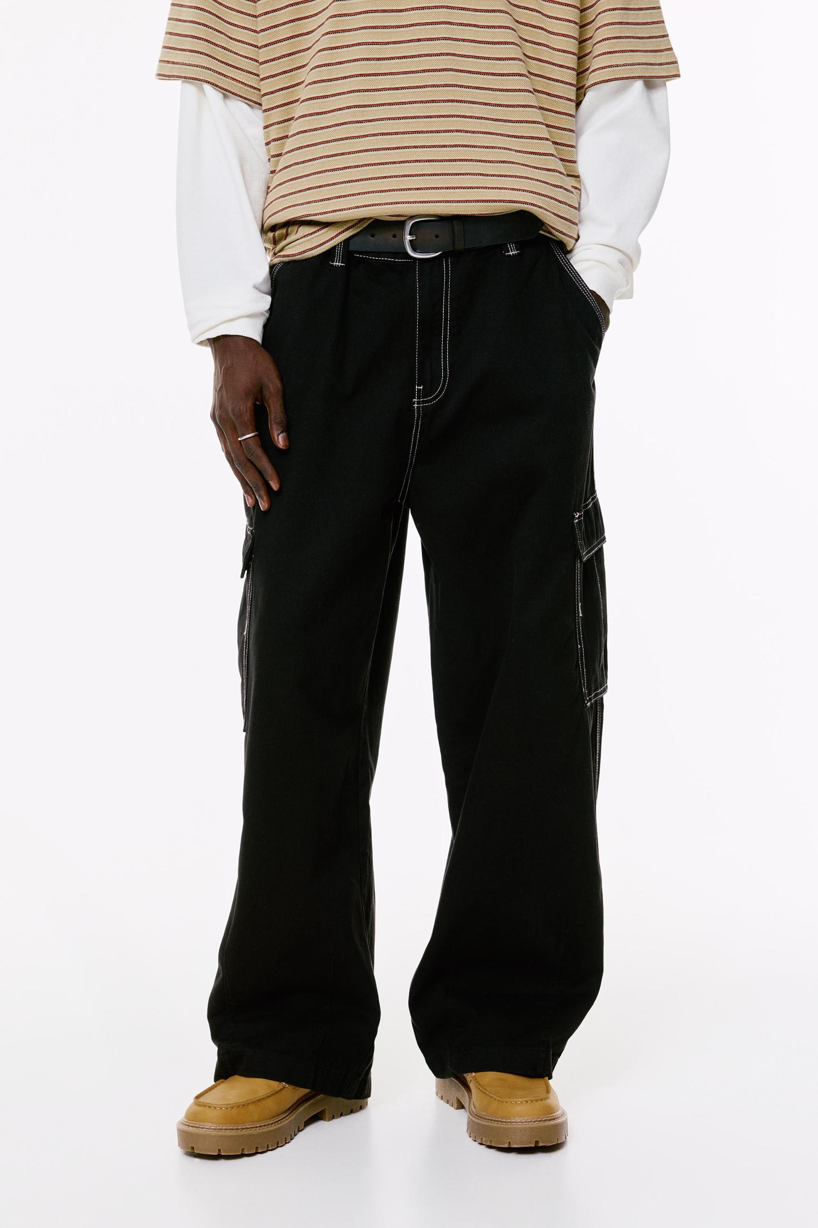 Baggy cargo trousers Product Image