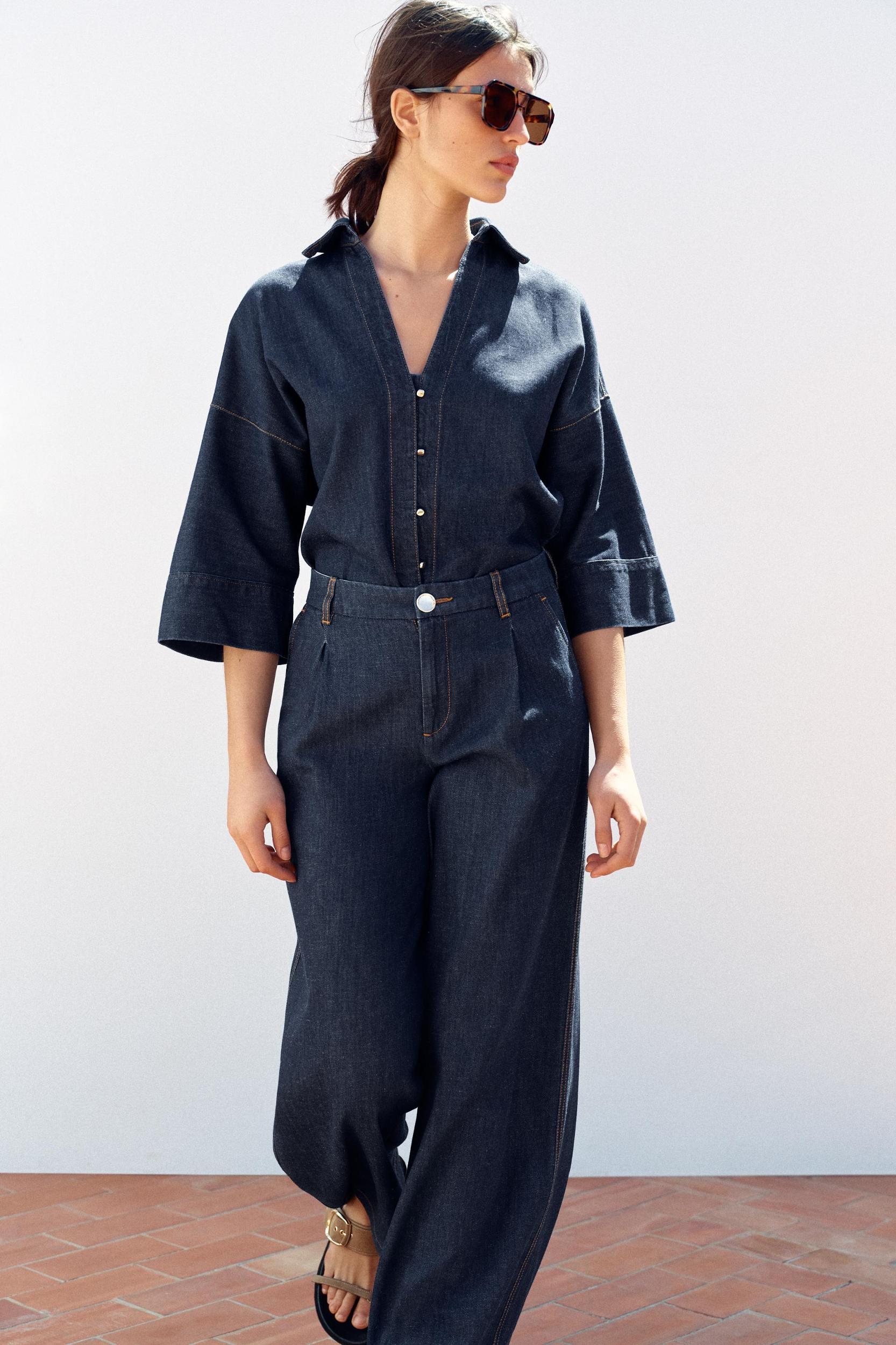 PLEATED HIGH-WAISTED WIDE LEG PANTS Product Image