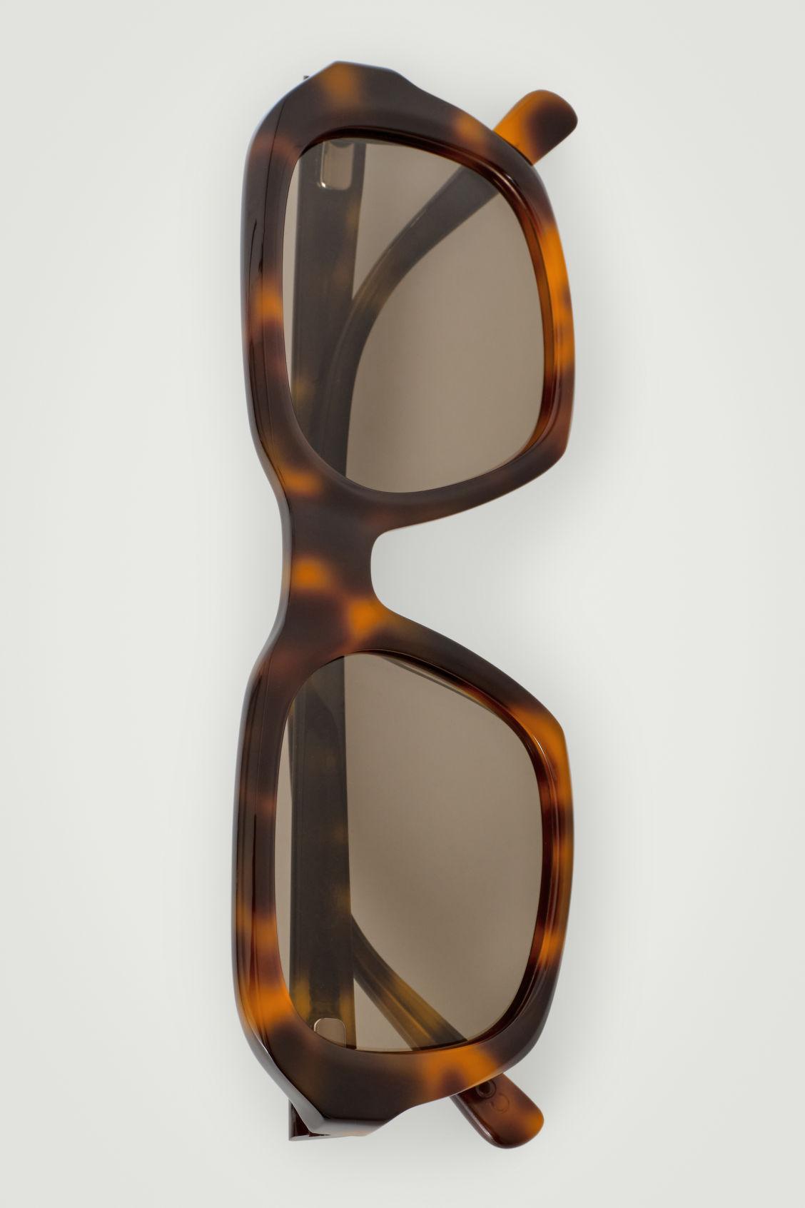 SQUARE-FRAME AVIATOR SUNGLASSES Product Image