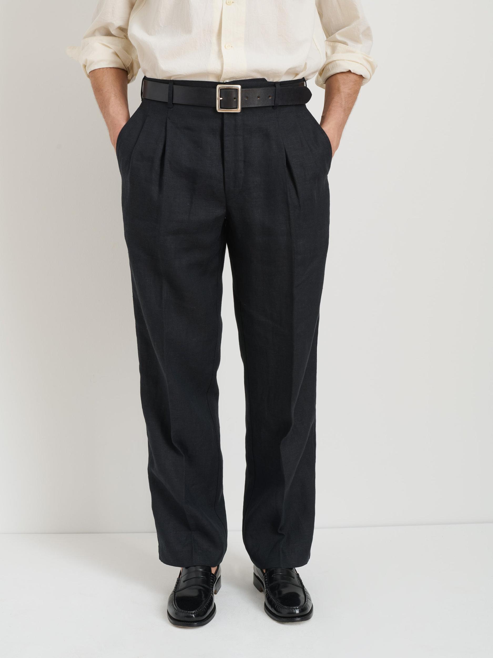 Double Pleated Trouser In Linen Product Image