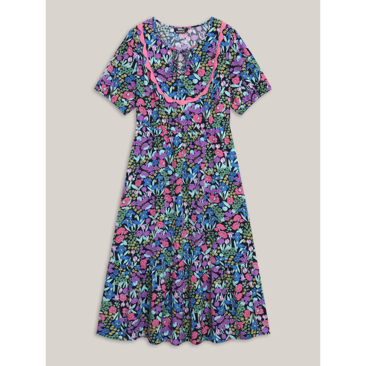 Plus Size Floral Contrast Webbing Neck Tie Midi Dress BlackFlower Women Elegant Woven ribbon&lace trim Flat collar with V-notch Short sleeve Curvy BloomChic 18-20/2X Product Image