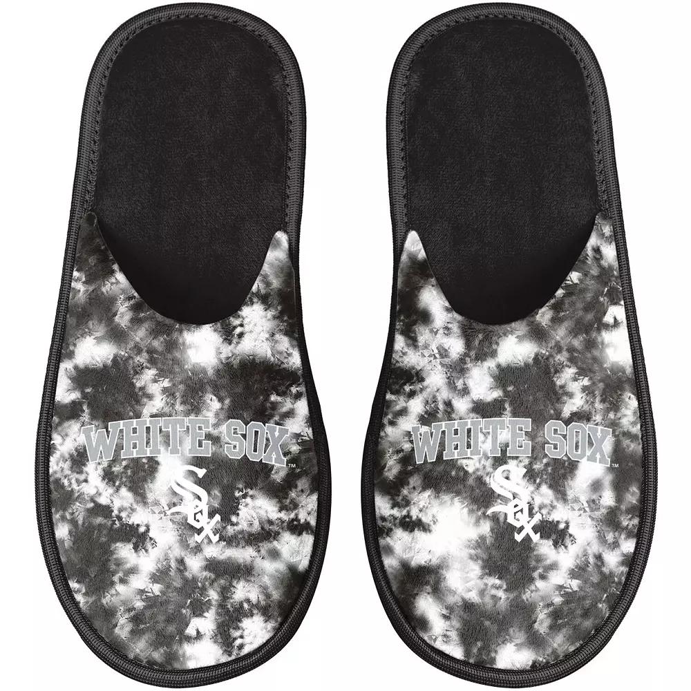 Women's FOCO Chicago White Sox Iconic Logo Scuff Slippers, Size: Large, Black Product Image