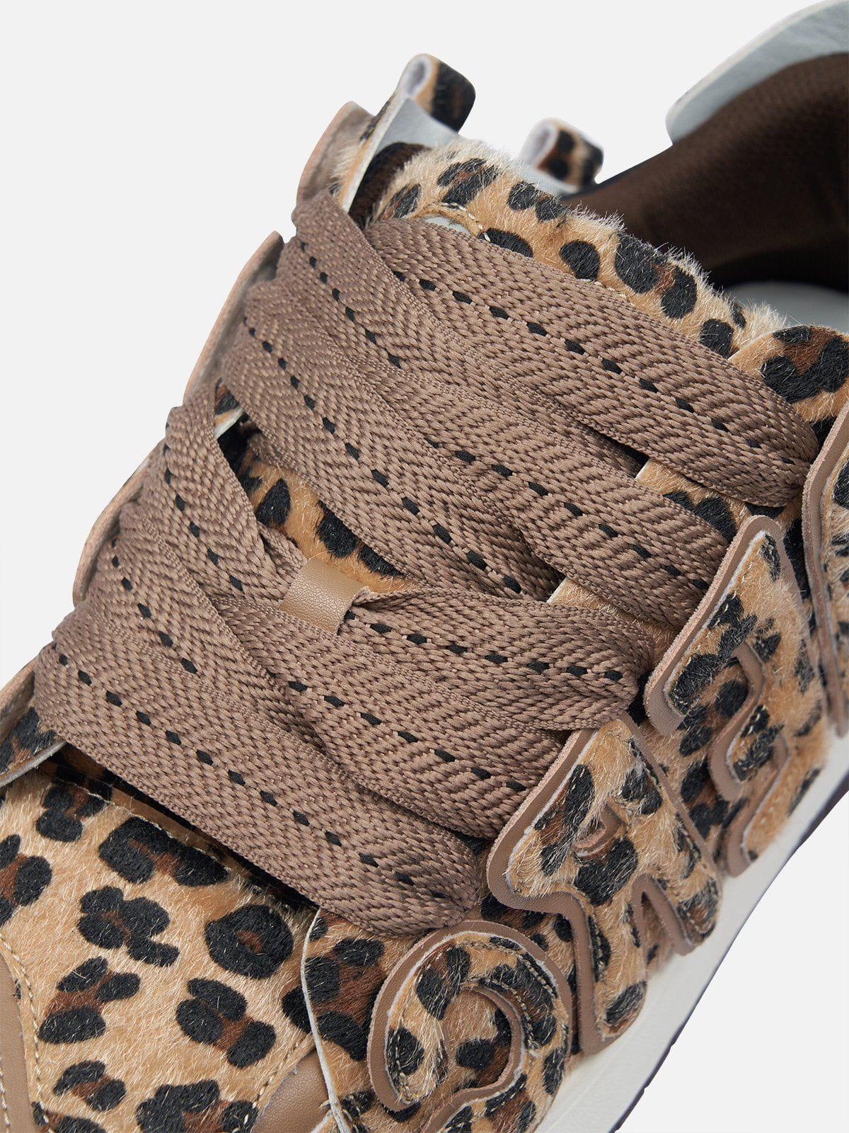 StarryClimb Leopard Skate Shoes Product Image