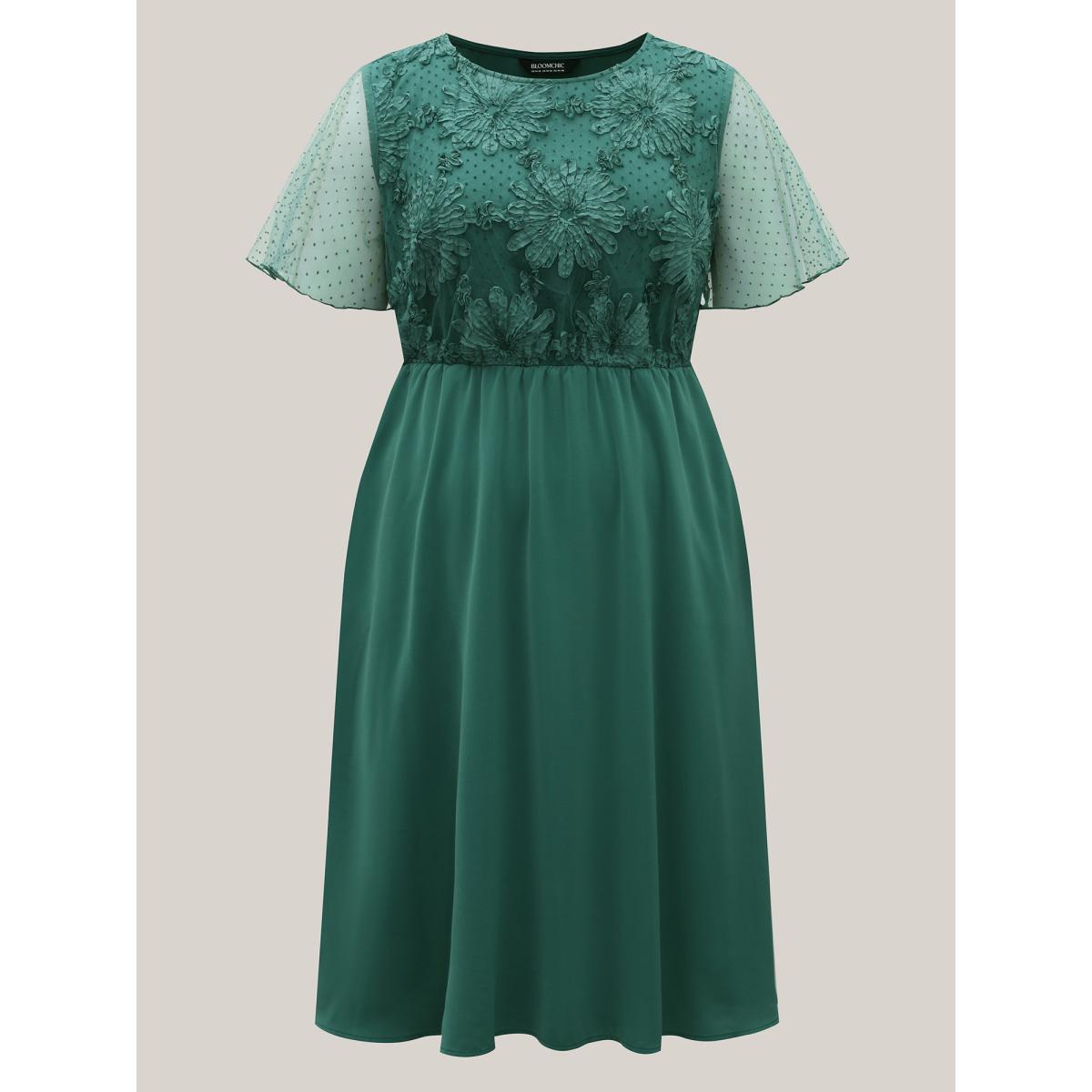Plus Size Floral Textured Sheer Pockets Midi Dress Emerald Women Round Neck Short sleeve Curvy BloomChic 10/M Product Image