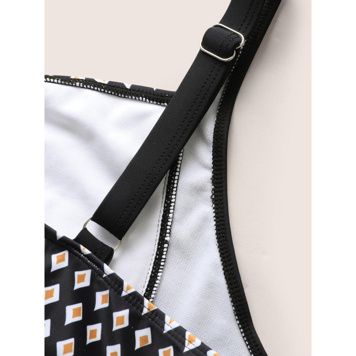 Plus Size Geometric Heart Neckline Ruched Swim Top Women's Swimwear Black Beach Gathered High stretch Skinny Heart neckline Curve Swim Tops BloomChic 10/M Product Image