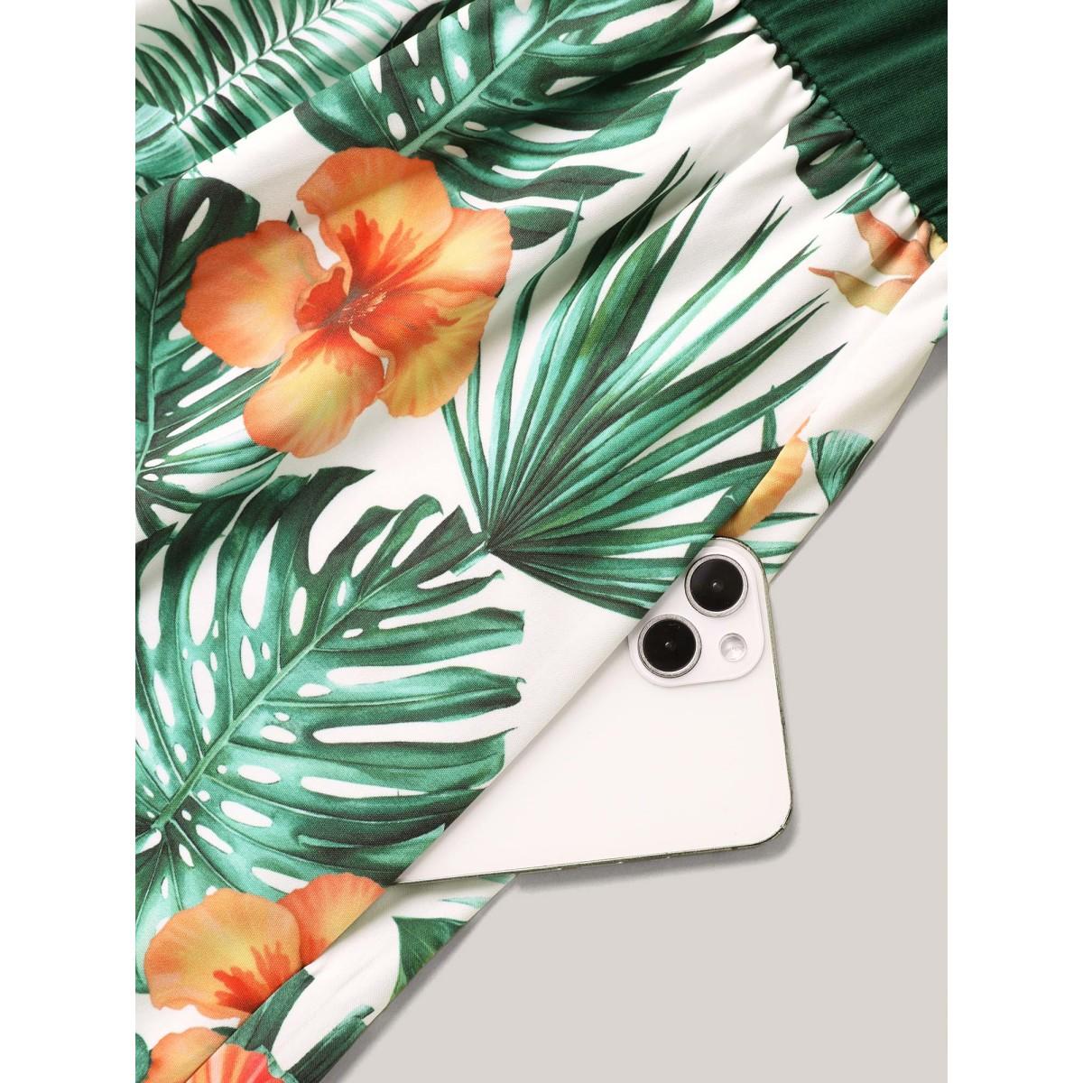 Plus Size Blooming Flowers Panelled Pockets Midi Dress DarkGreen Women Resort Patchwork Round Neck Short sleeve Curvy BloomChic 28/5X Product Image