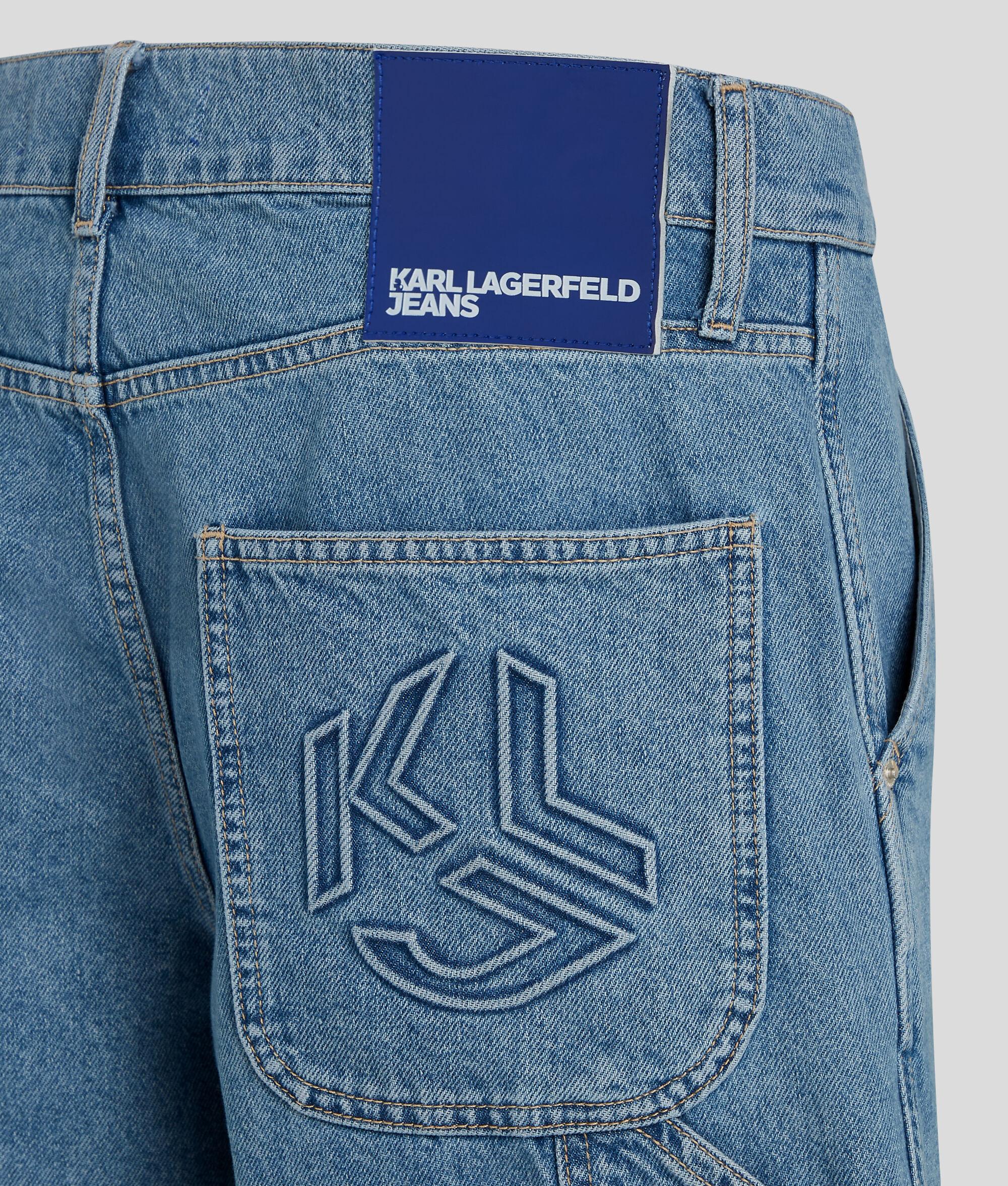 RELAXED UTILITY SHORTS Product Image