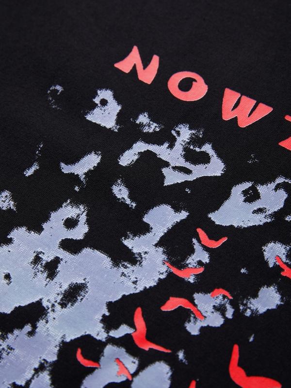 Men's Contrast Print Long Sleeve Tee Product Image