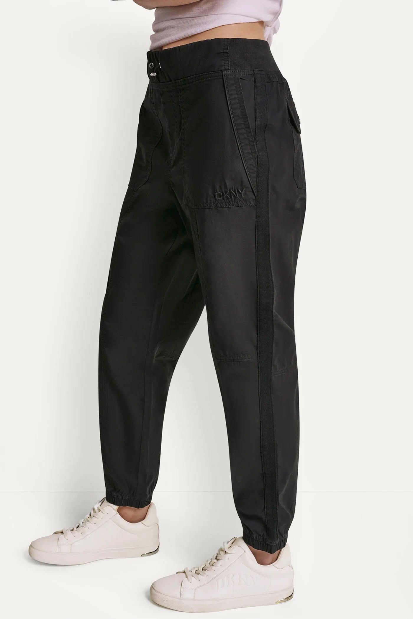 HIGH-RISE SLIM UTILITY JOGGER Product Image