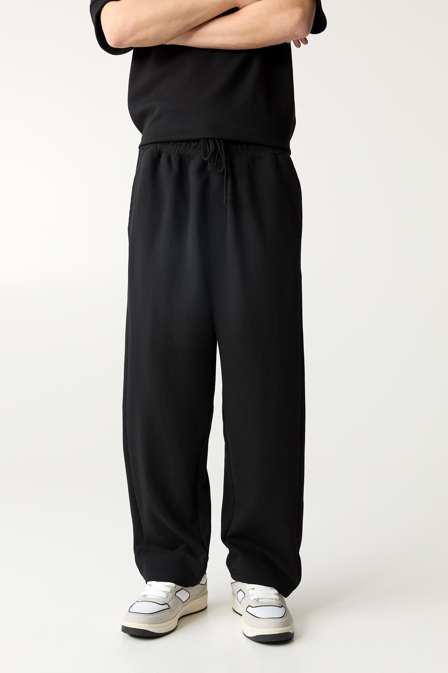 Interlock sweatpants Product Image
