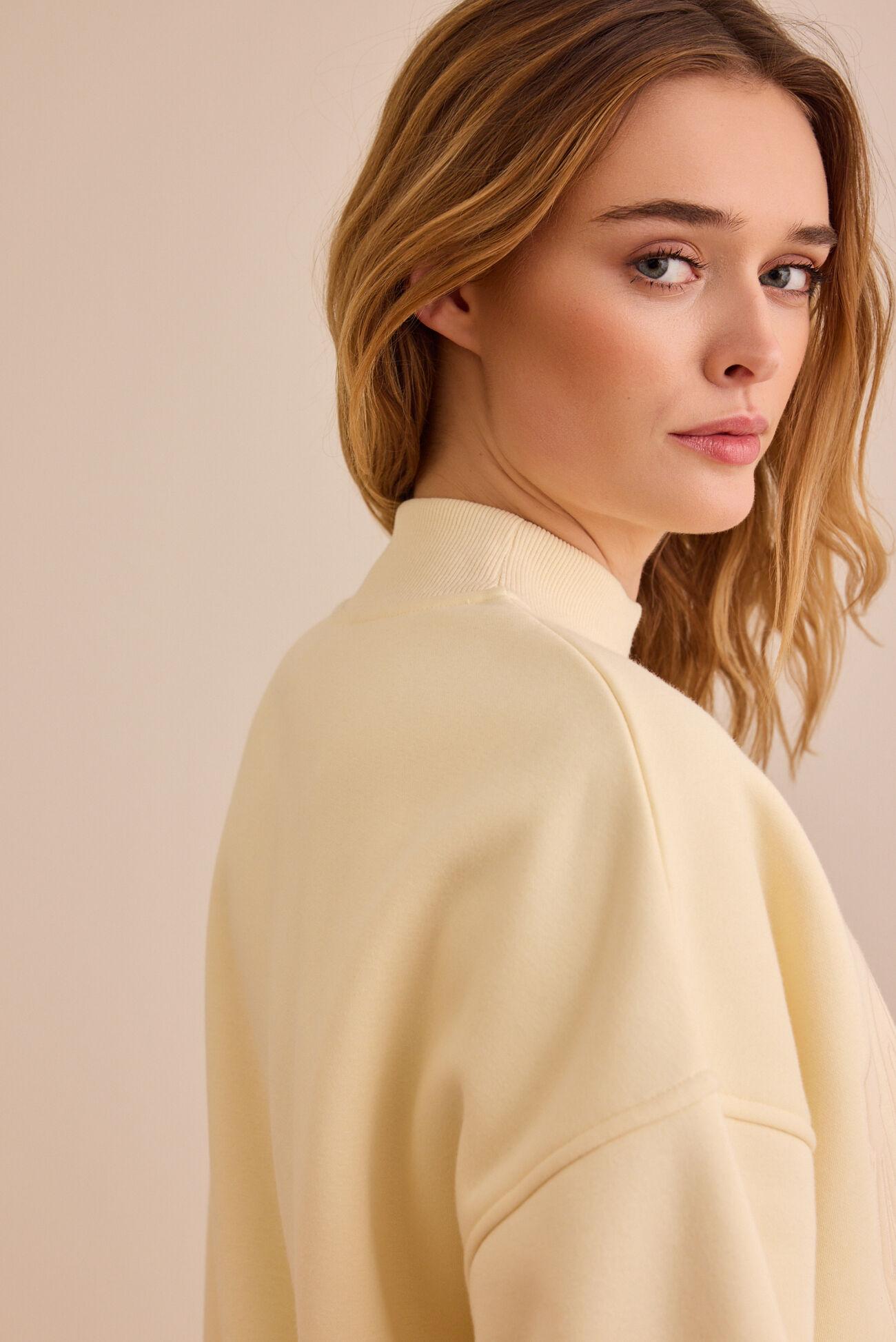 AS Revival Solid Mockneck Product Image