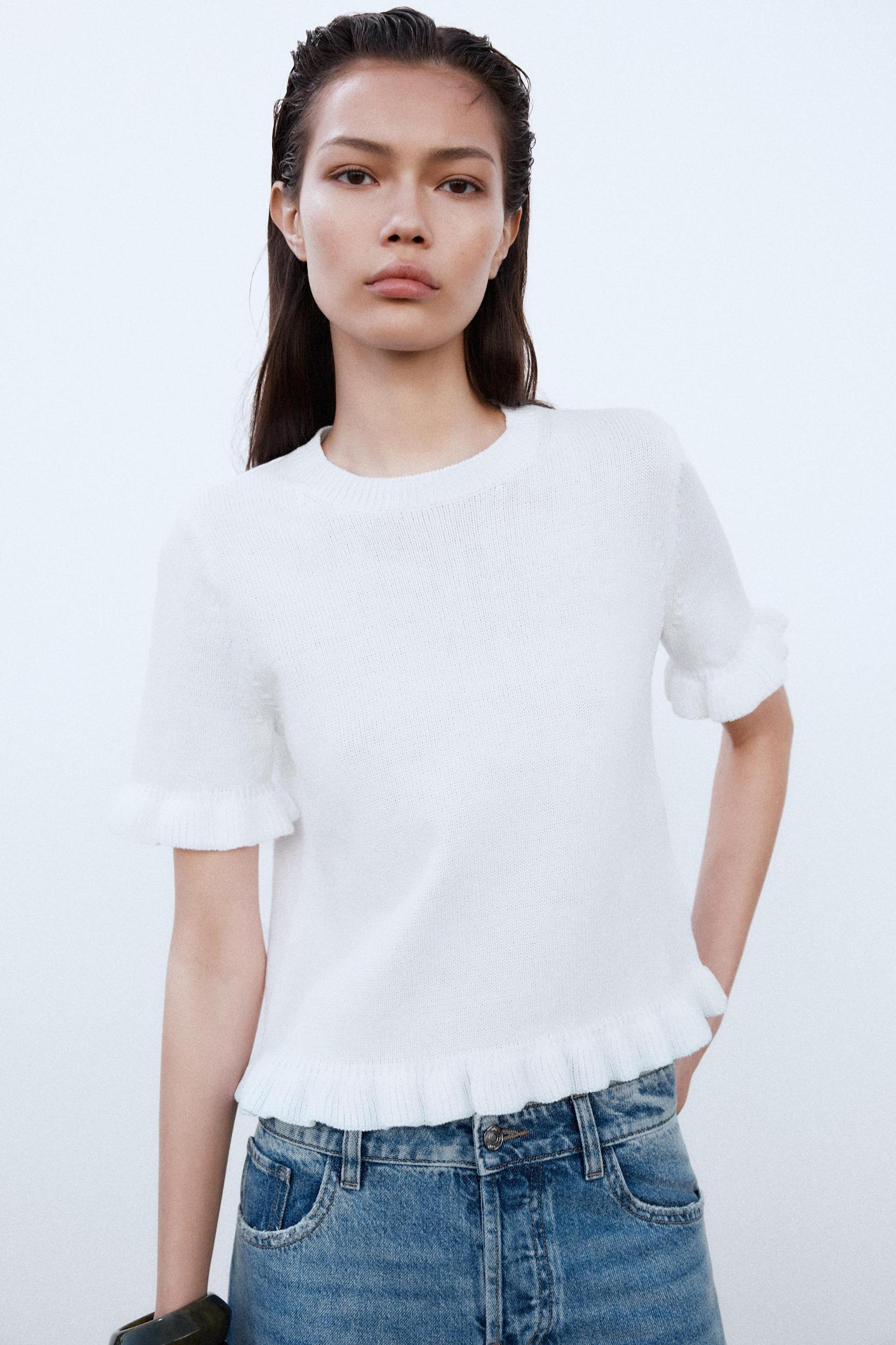 RUFFLED KNIT TOP Product Image