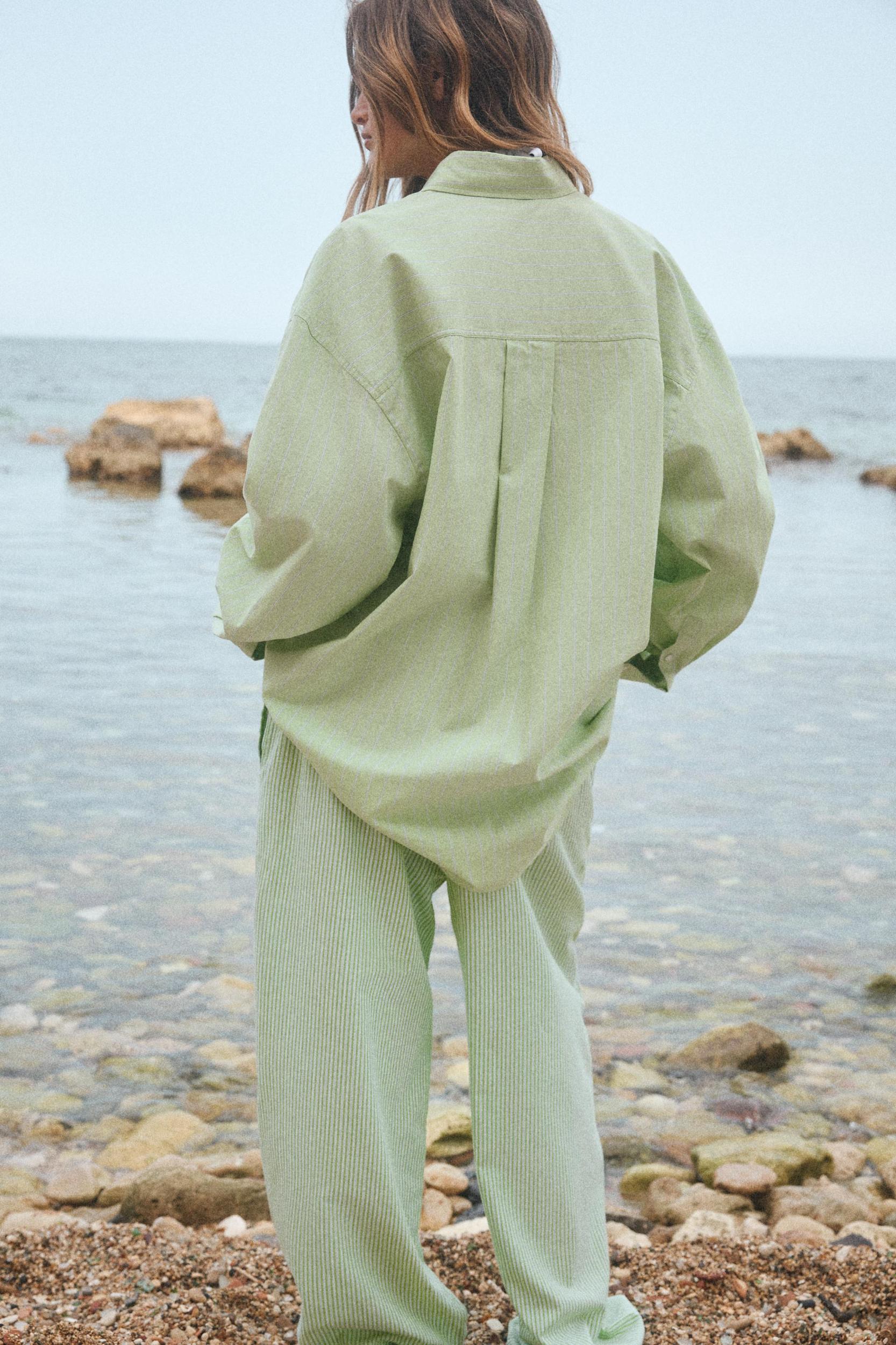 STRIPED OVERSIZED POPLIN SHIRT Product Image