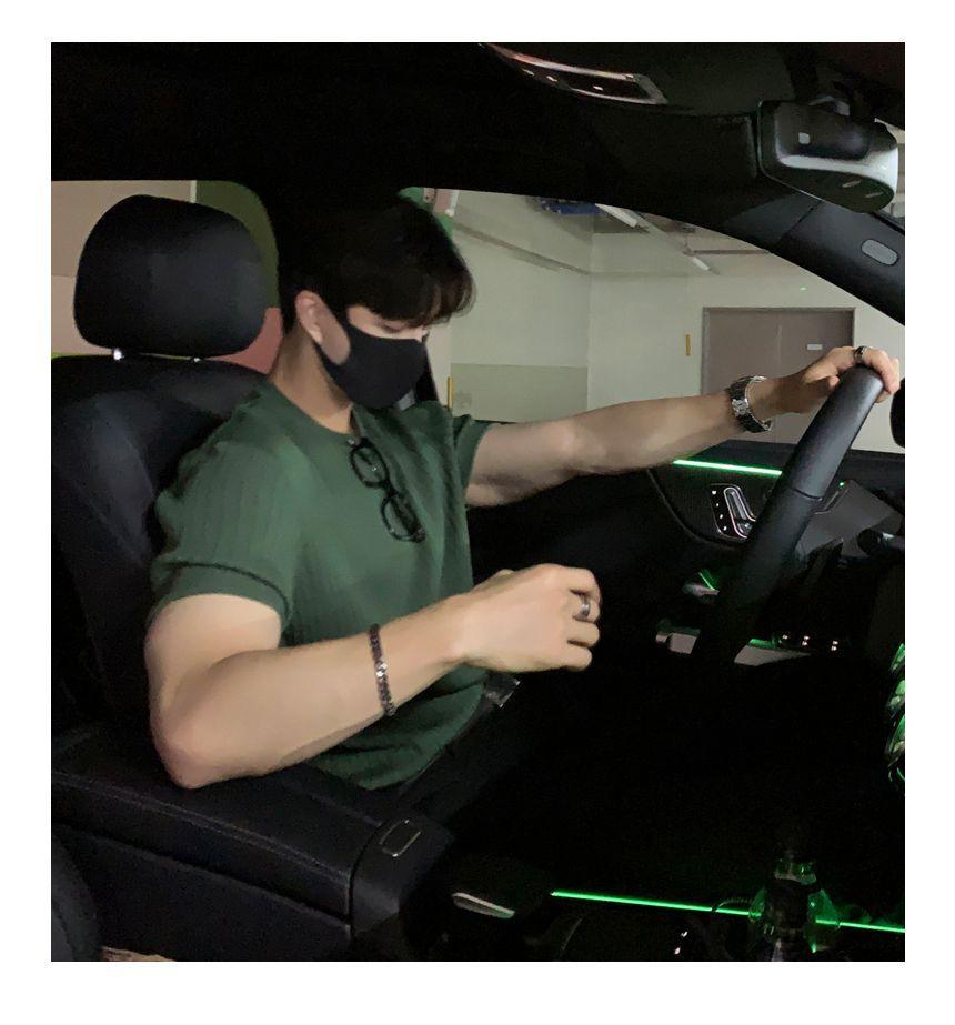 Short-Sleeve Crew Neck Plain Knit Top Product Image