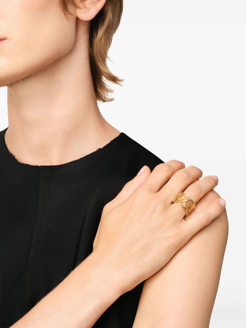 Ami de Coeur ring Product Image