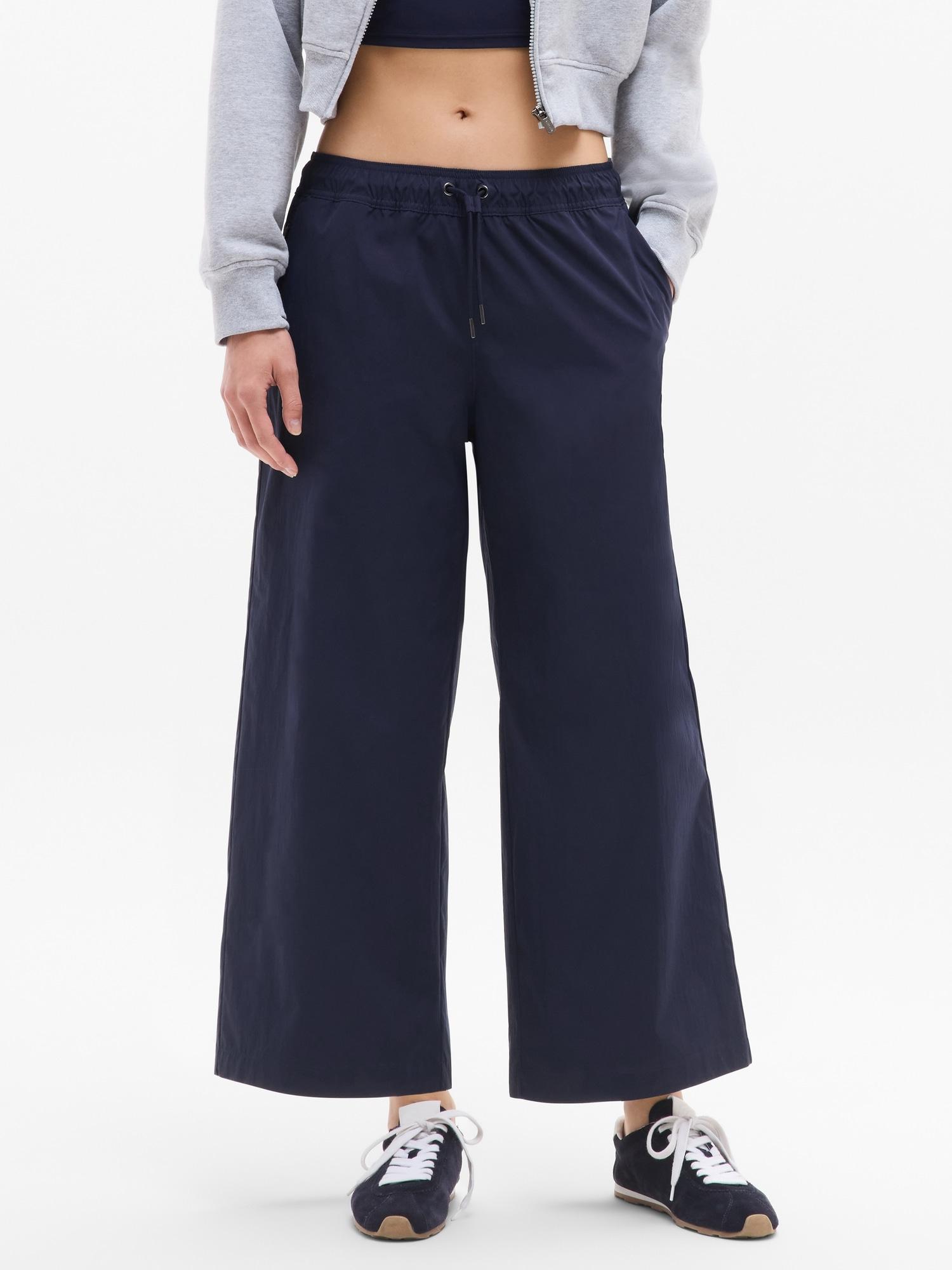Midday Mid Rise Crop Poplin Pant Product Image