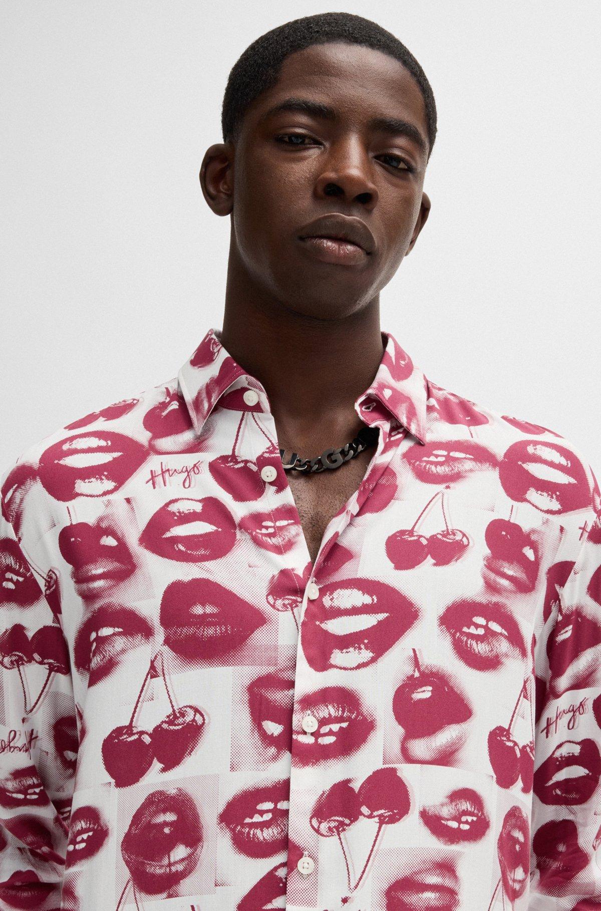 Slim-fit shirt with seasonal print Product Image