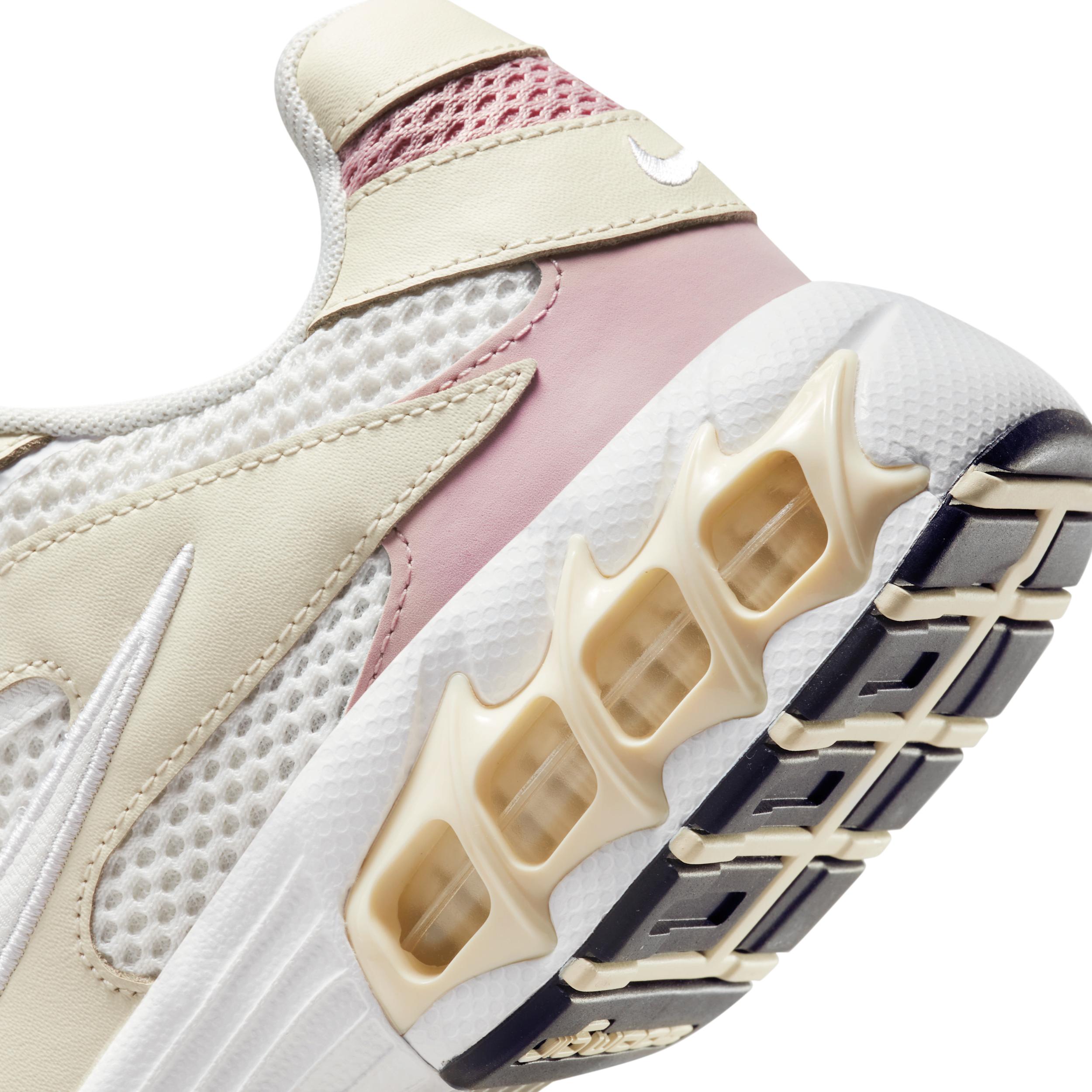 Nike Womens Zoom Air Fire Shoes | CW3876-103 Product Image